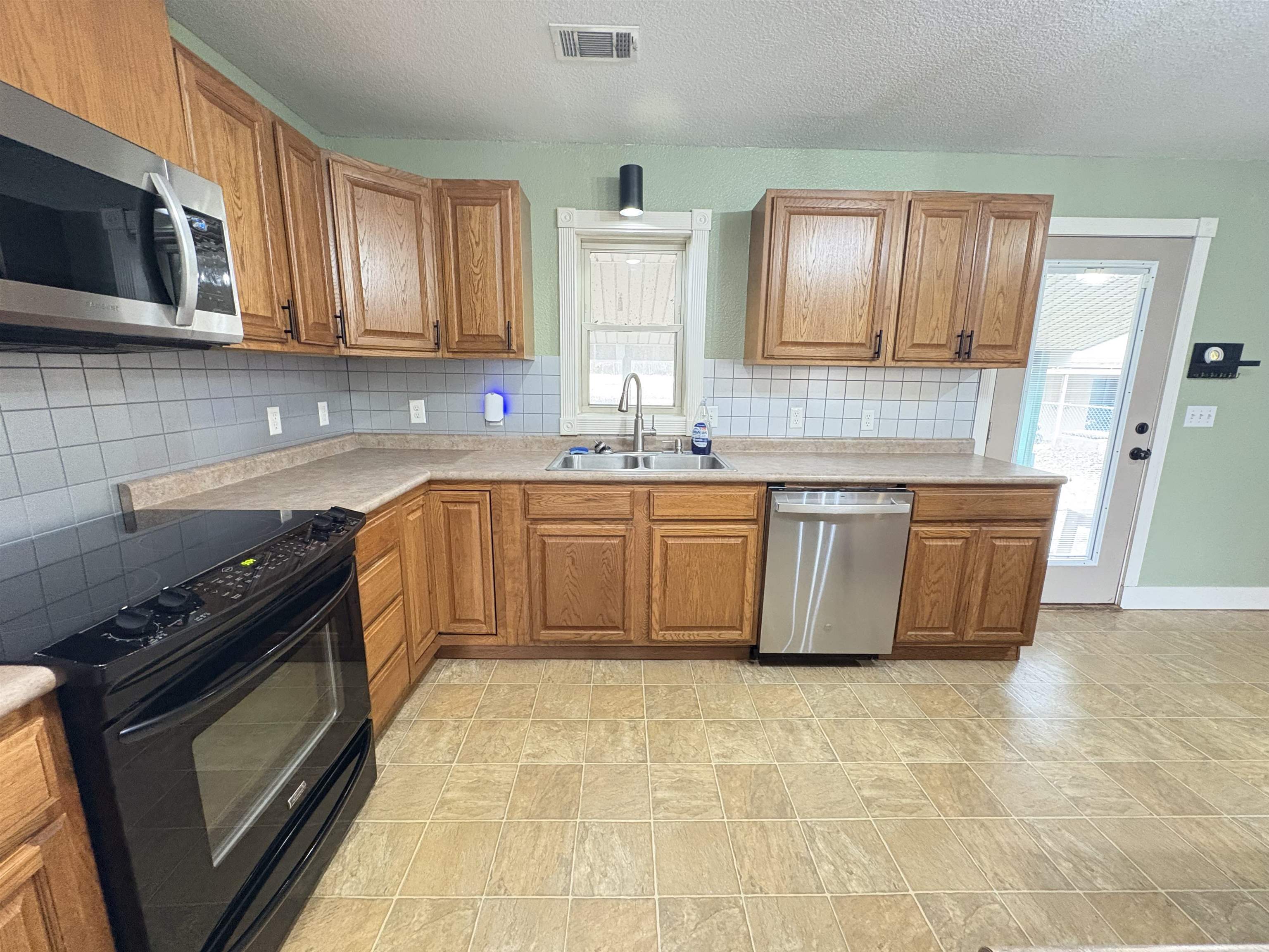 305 Norris  Batesville, AR