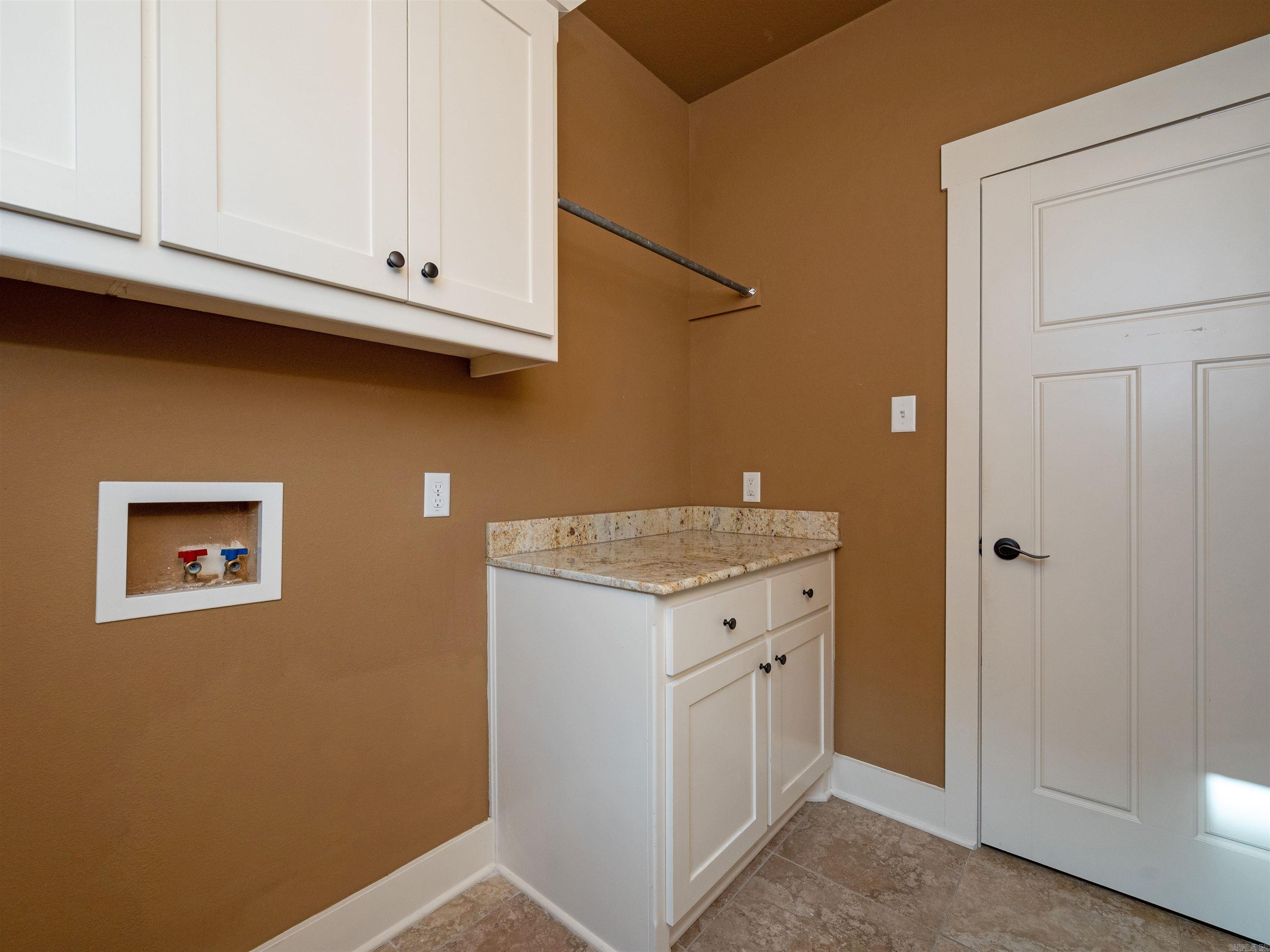 7413 Peach Blossom  Benton, AR