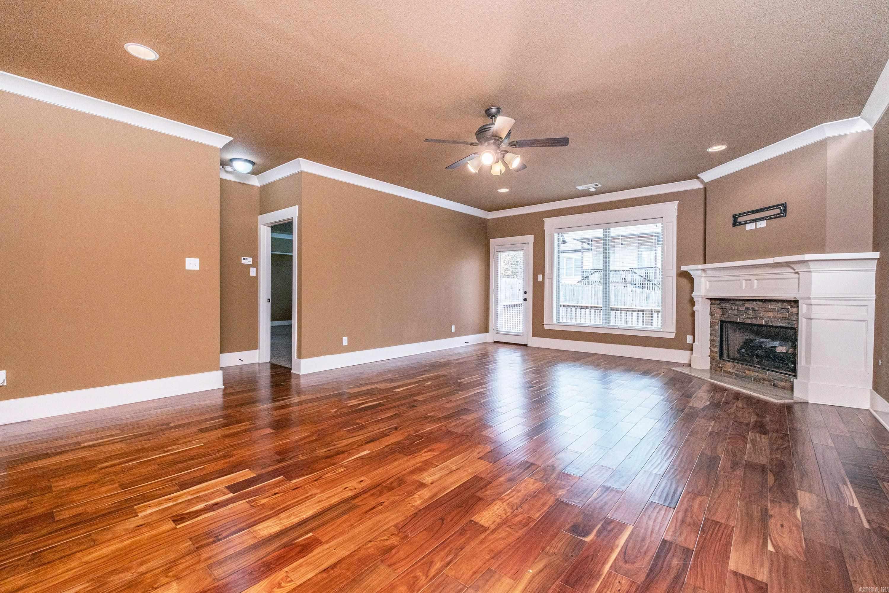 7413 Peach Blossom  Benton, AR