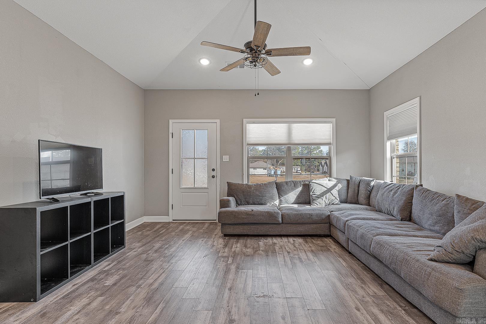 107 Larrison  Monett, AR