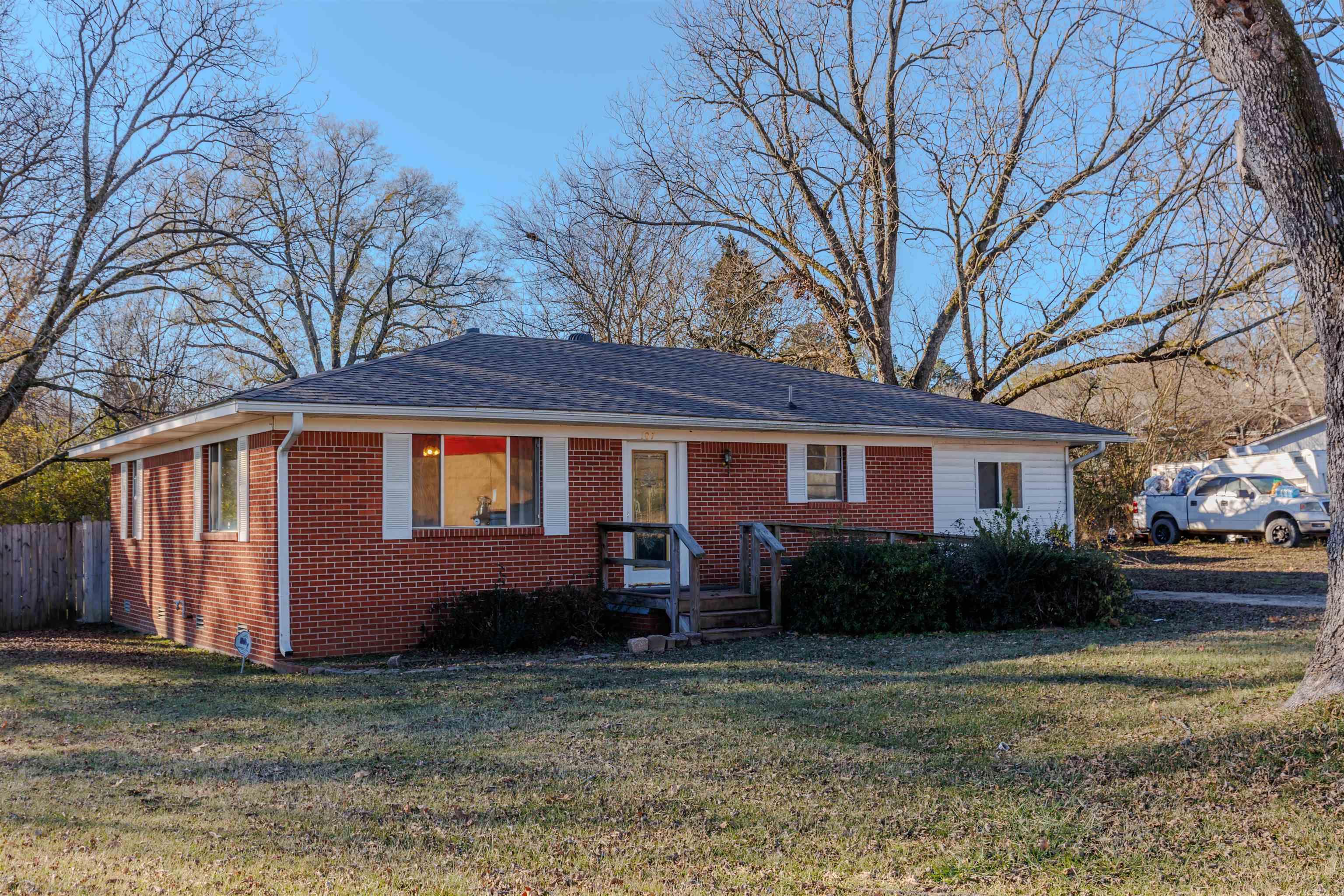 107 B  Perryville, AR