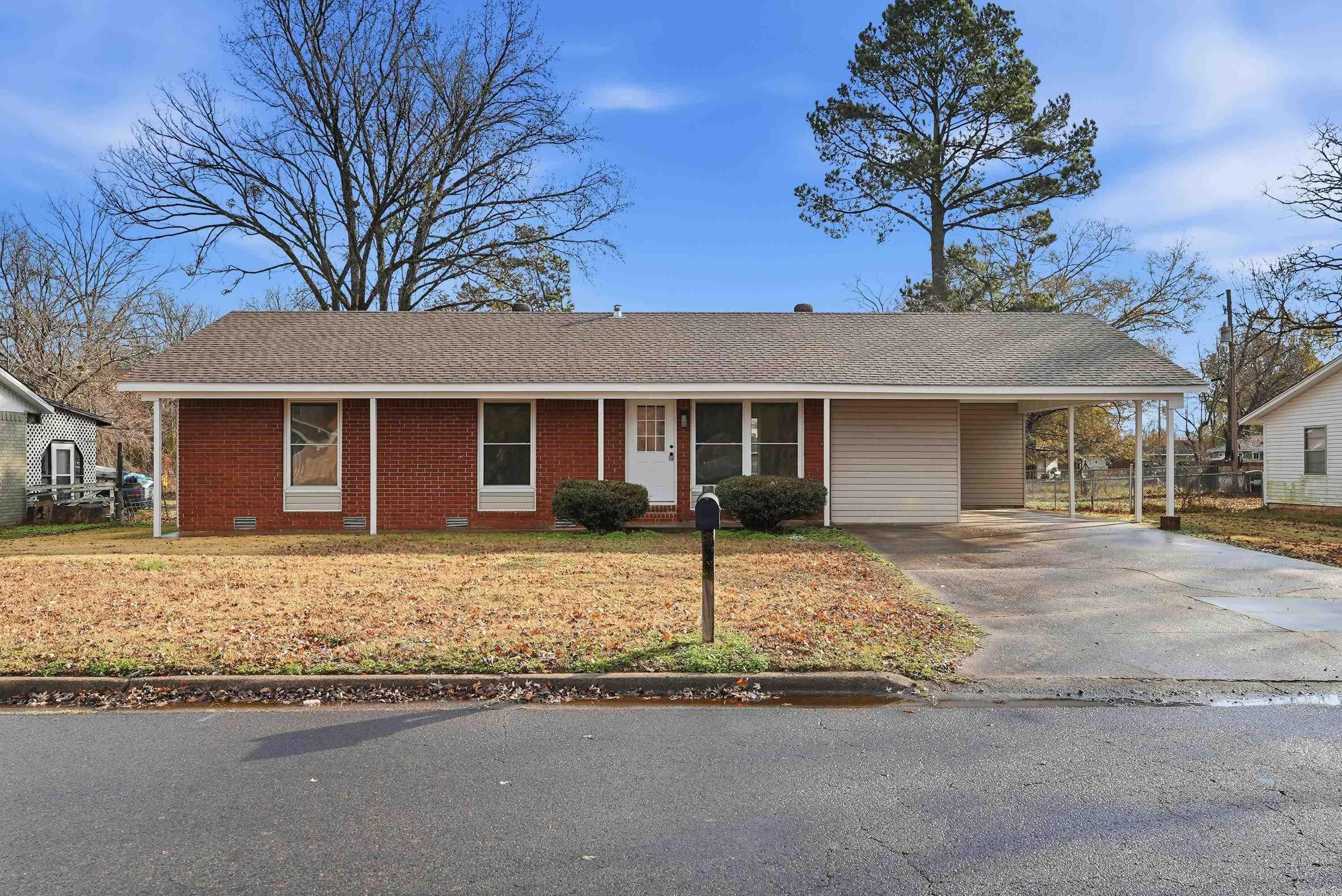 803 S Louisville  Russellville, AR