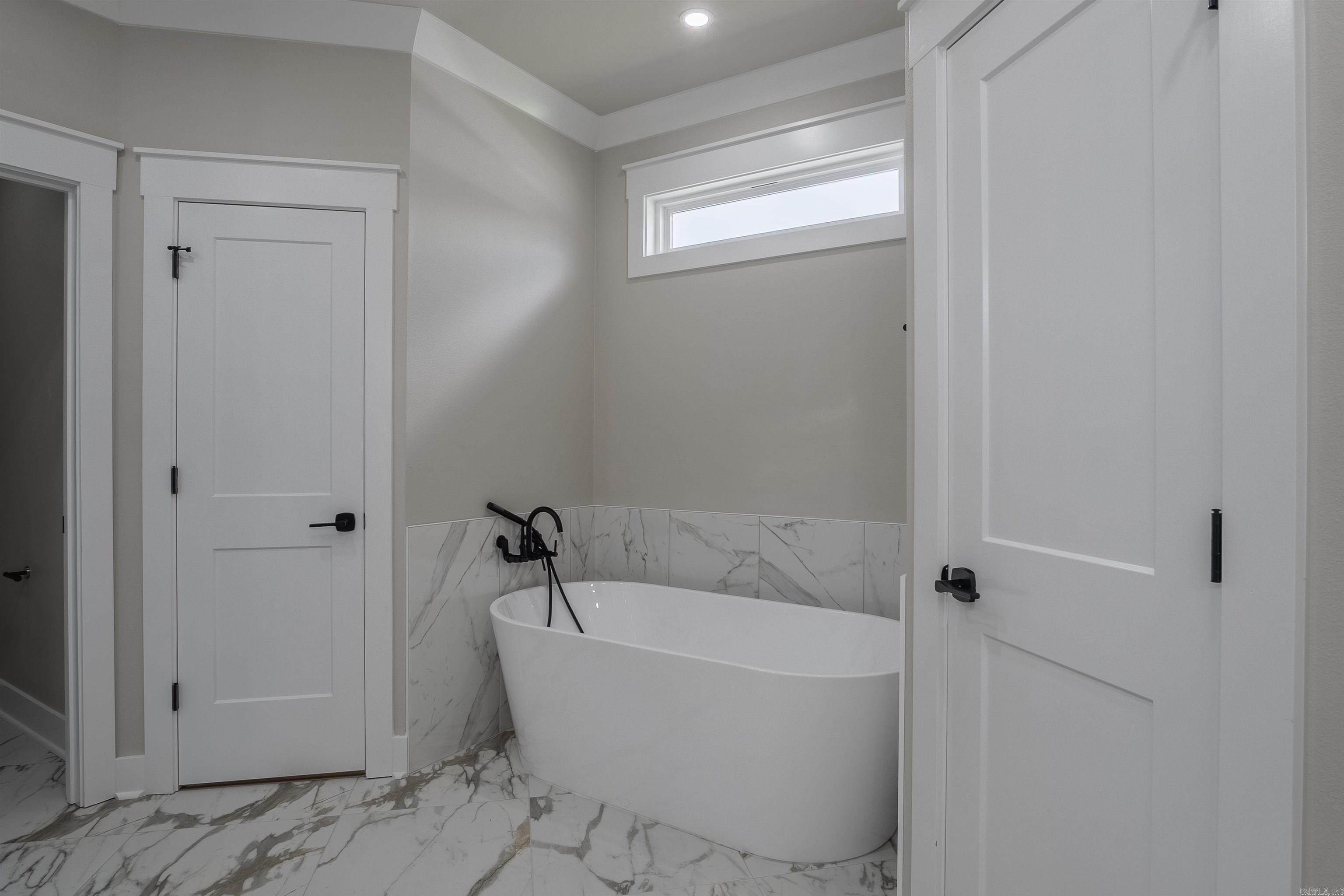 11 Calvados  Cabot, AR