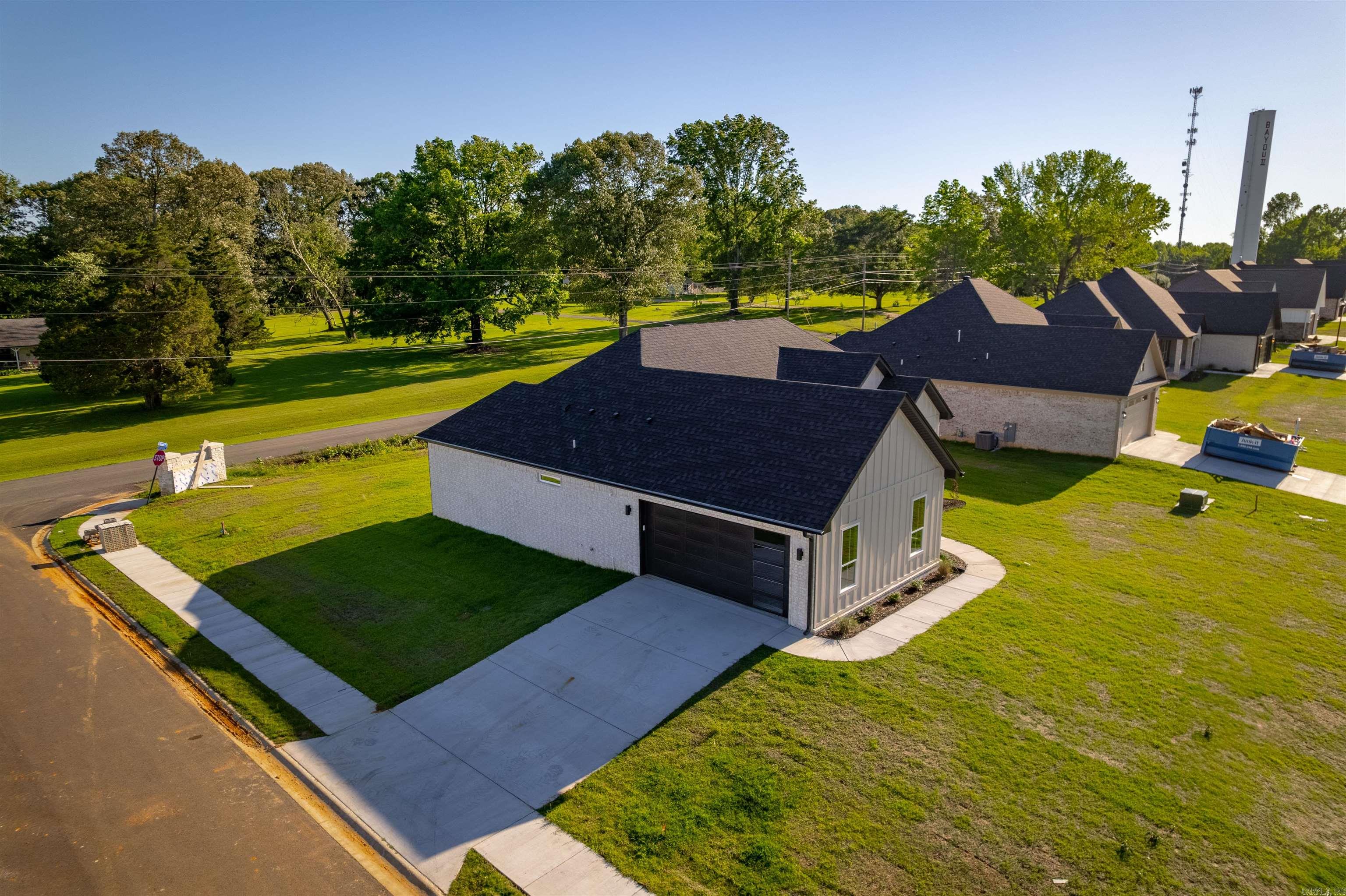 11 Calvados  Cabot, AR