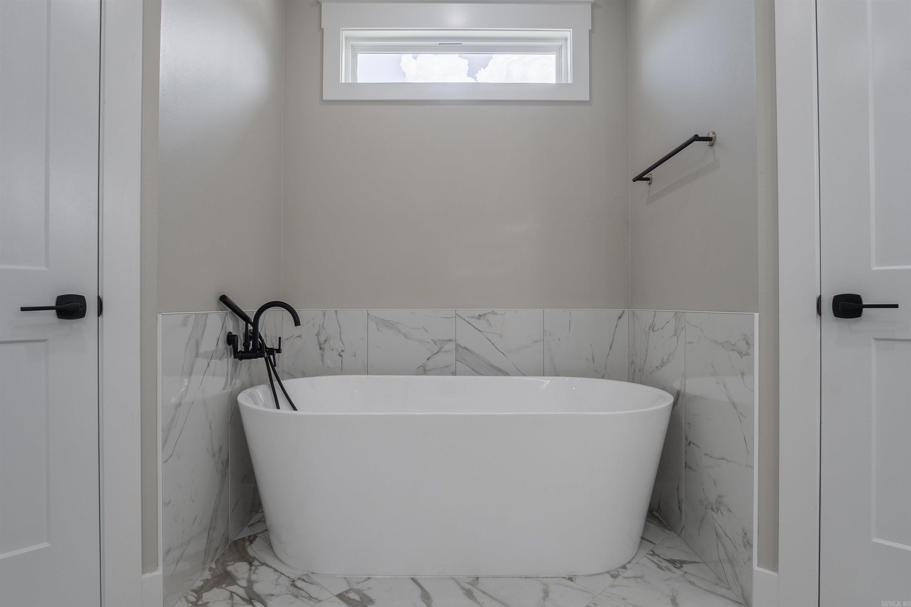 11 Calvados  Cabot, AR