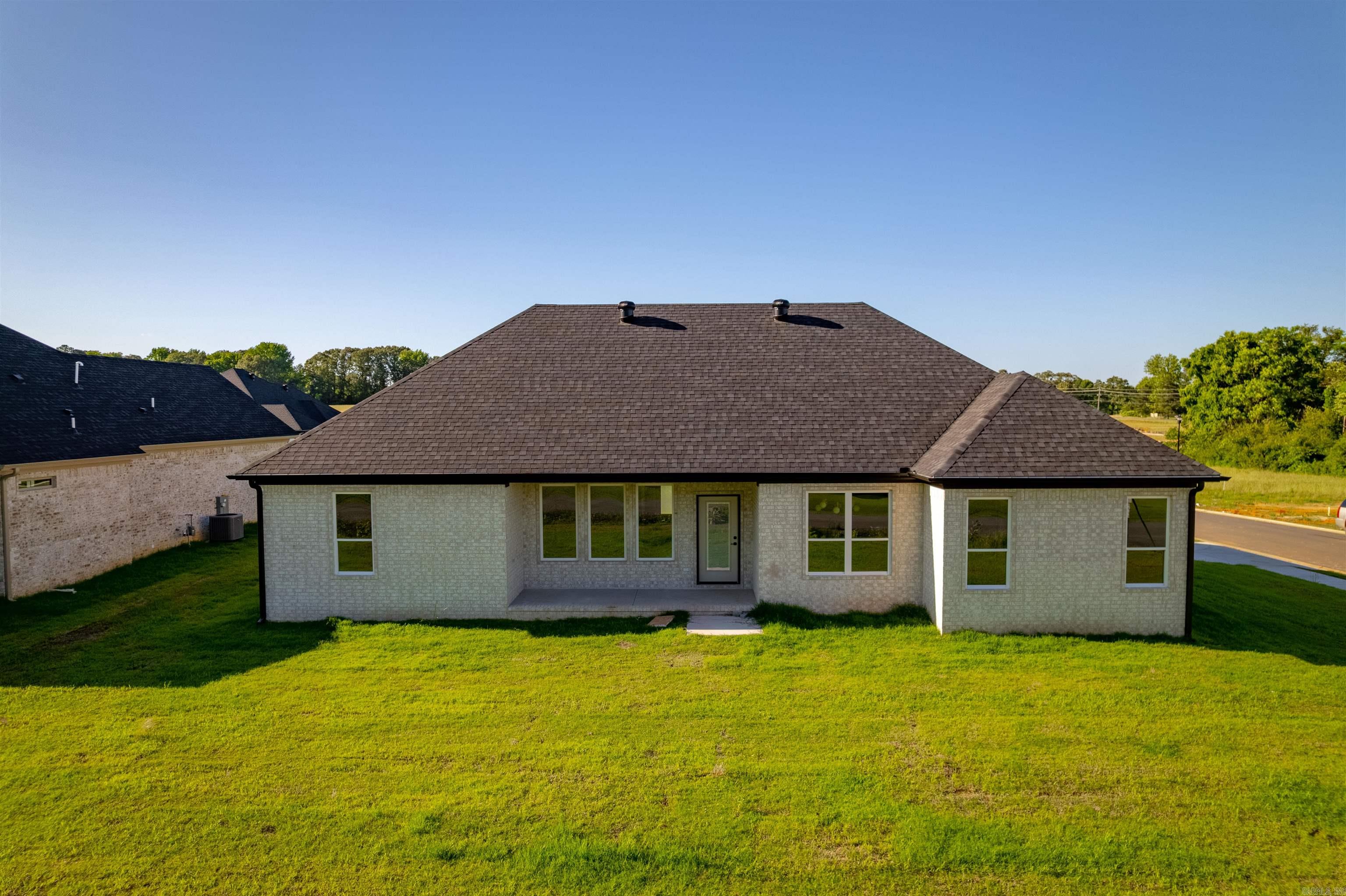 11 Calvados  Cabot, AR