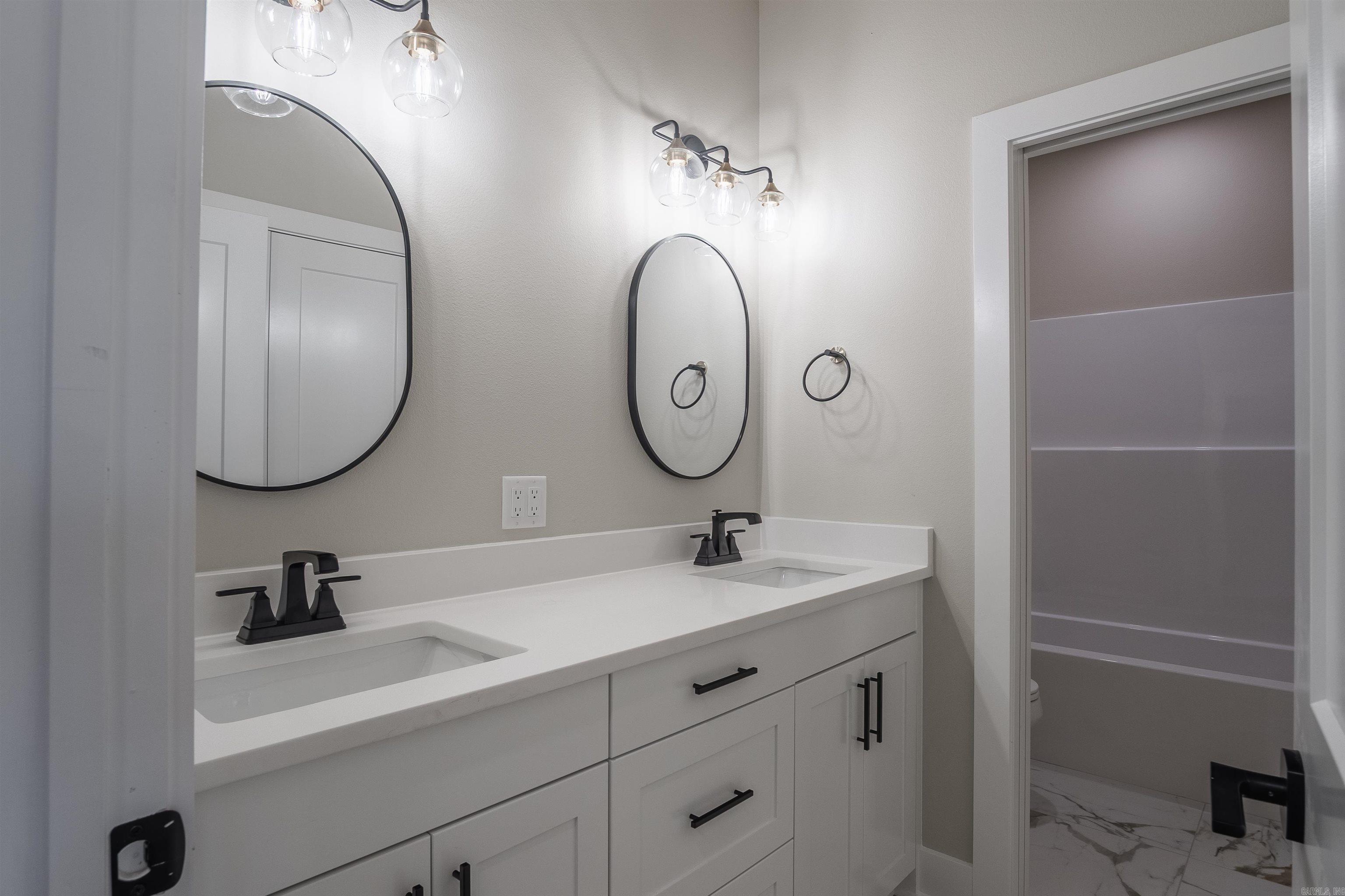 11 Calvados  Cabot, AR