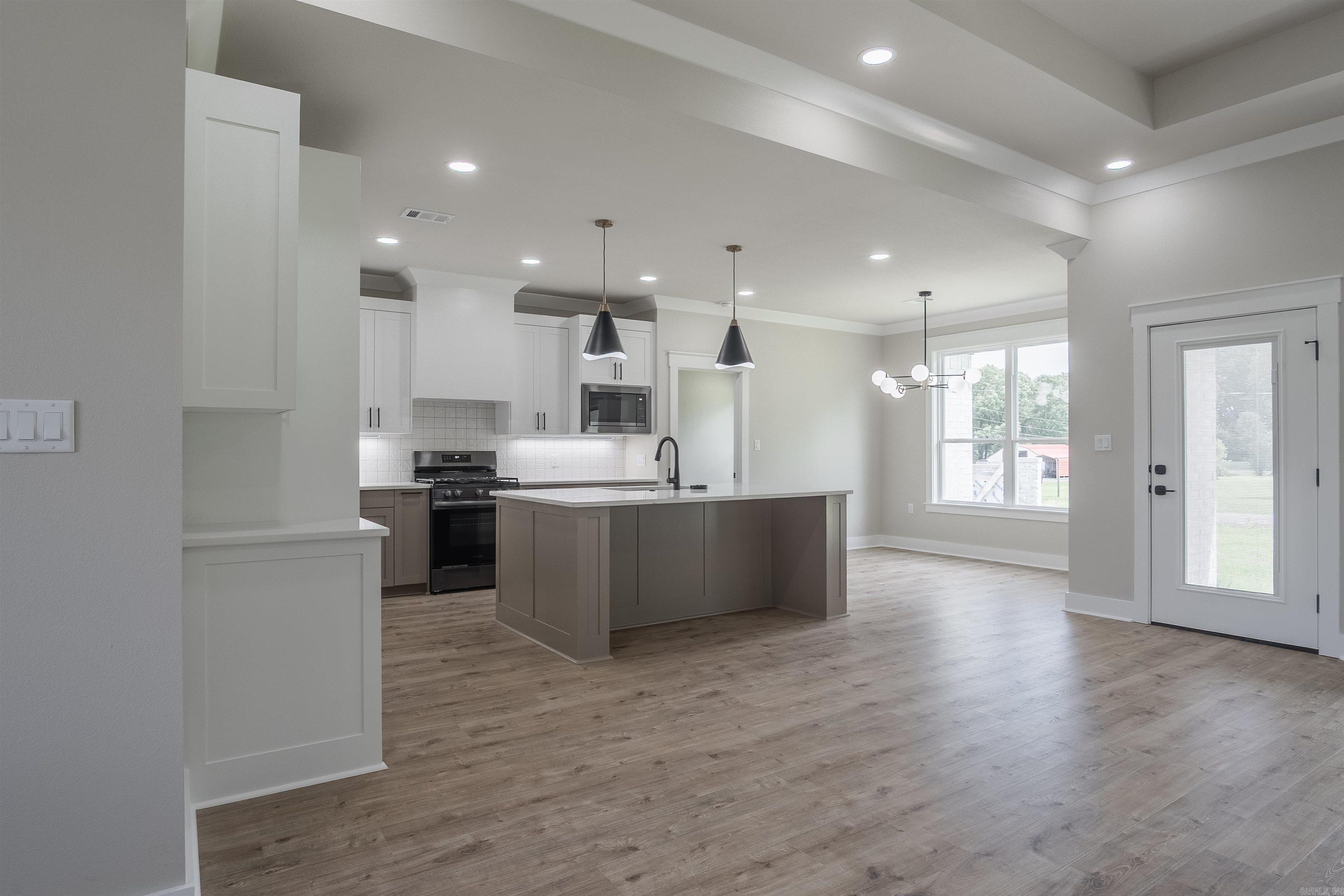 11 Calvados  Cabot, AR