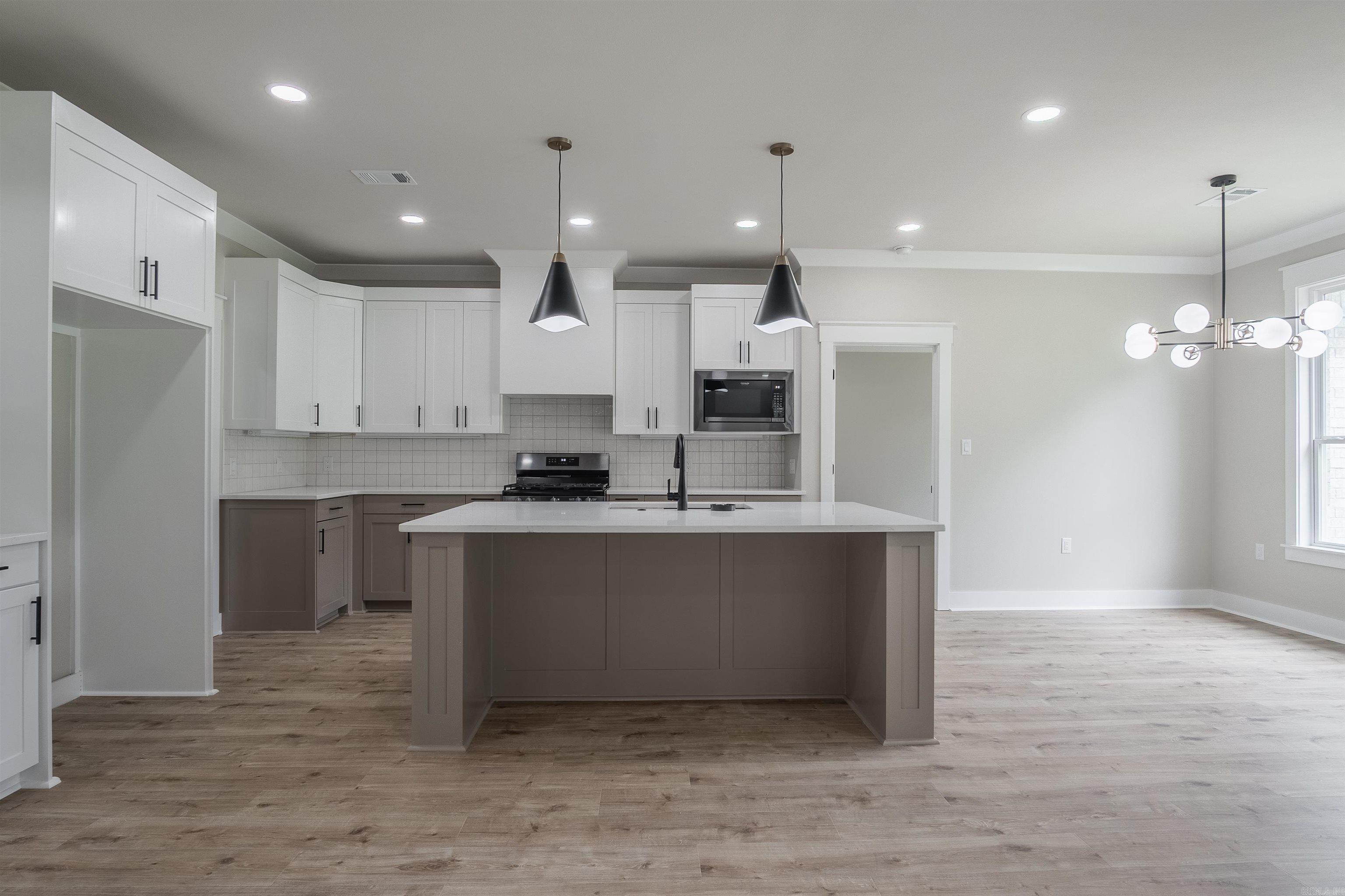 11 Calvados  Cabot, AR