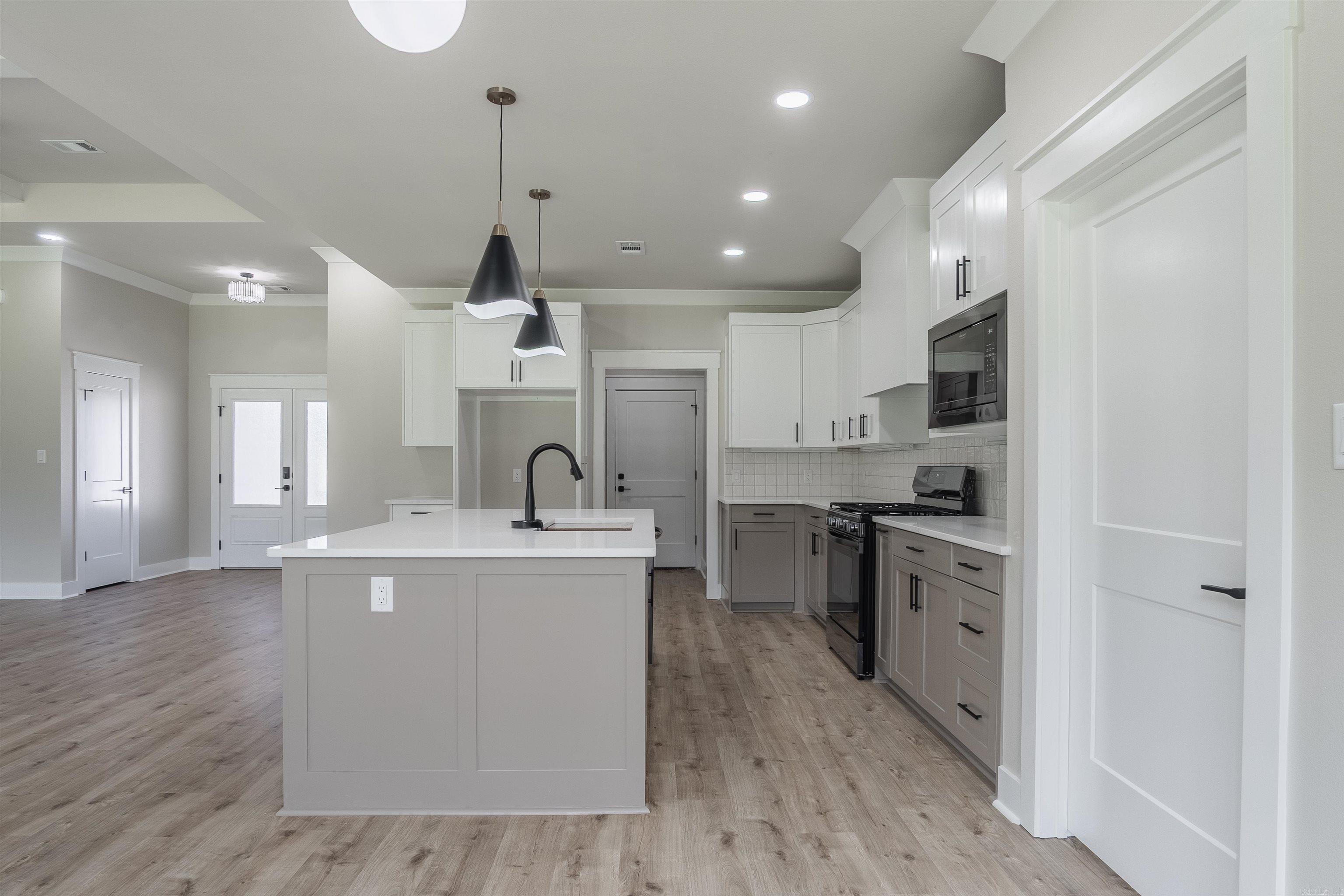 11 Calvados  Cabot, AR