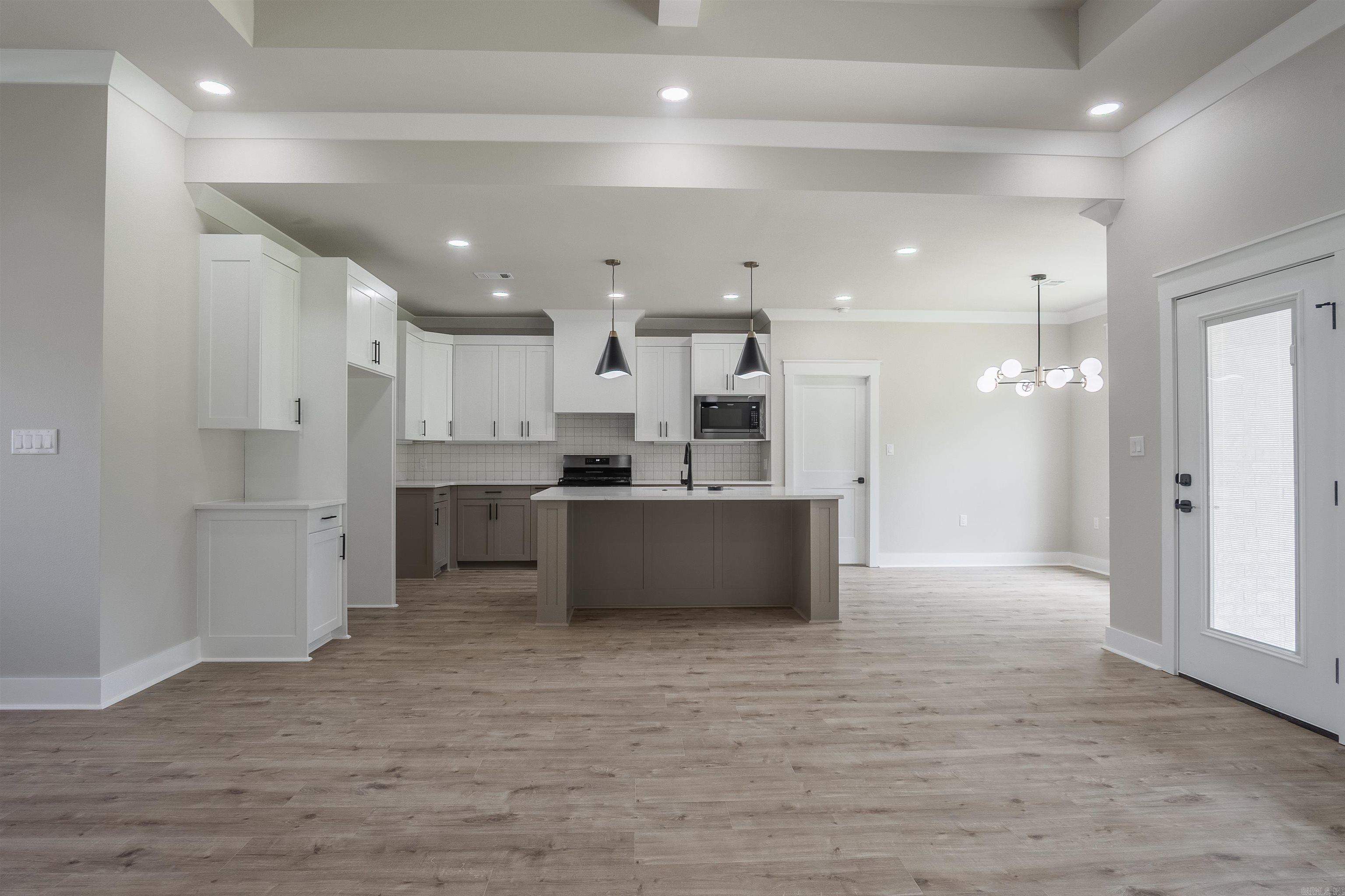 11 Calvados  Cabot, AR