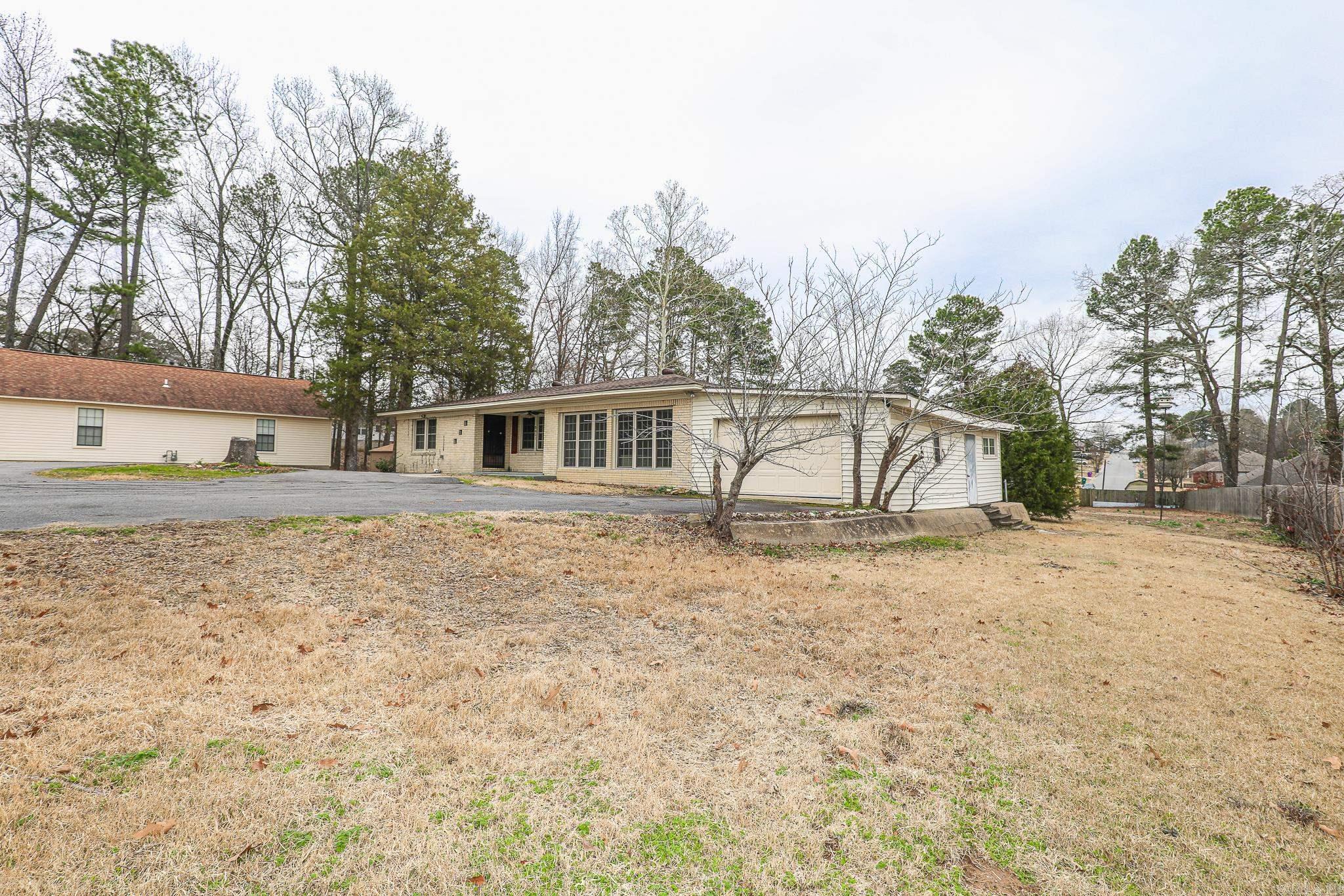 2521 NORTHSHORE  Benton, AR