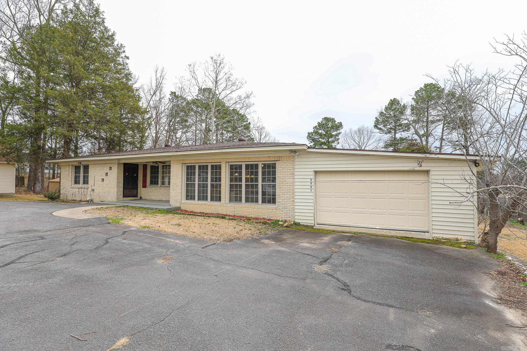 2521 NORTHSHORE  Benton, AR