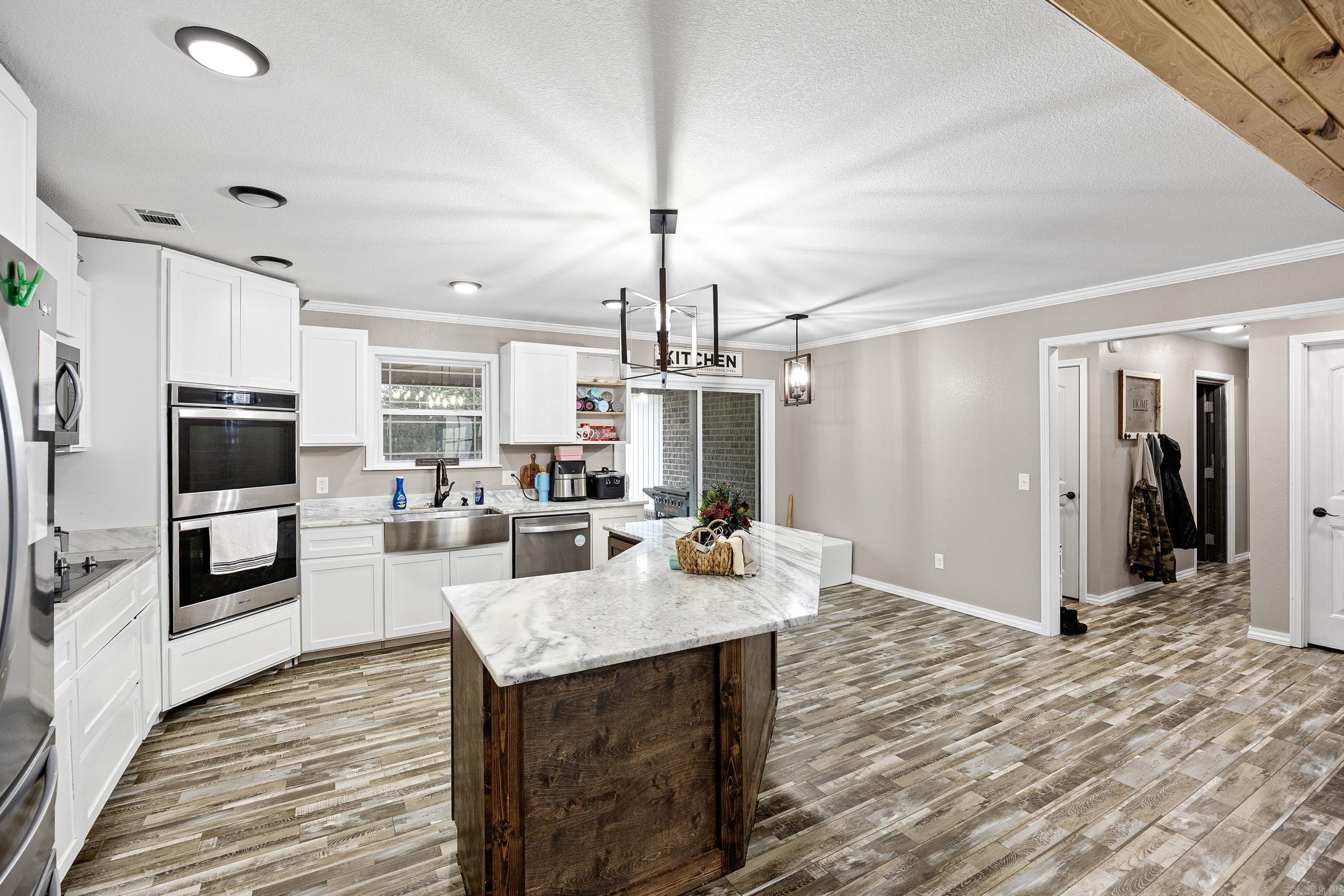 7799 Highway 352  Hartman, AR