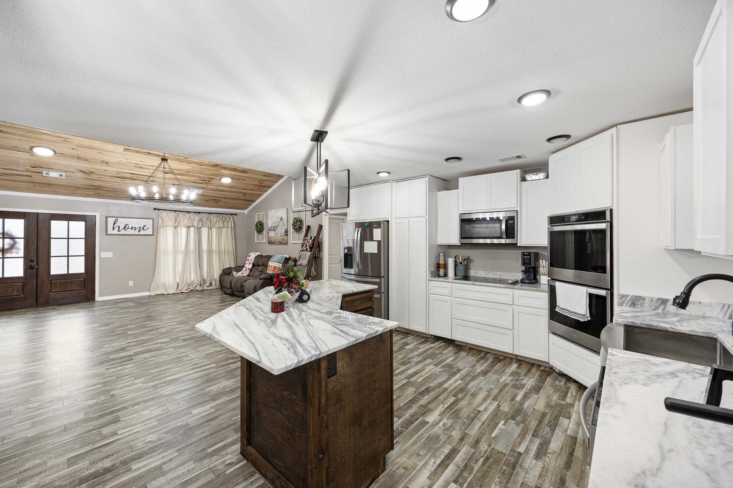 7799 Highway 352  Hartman, AR