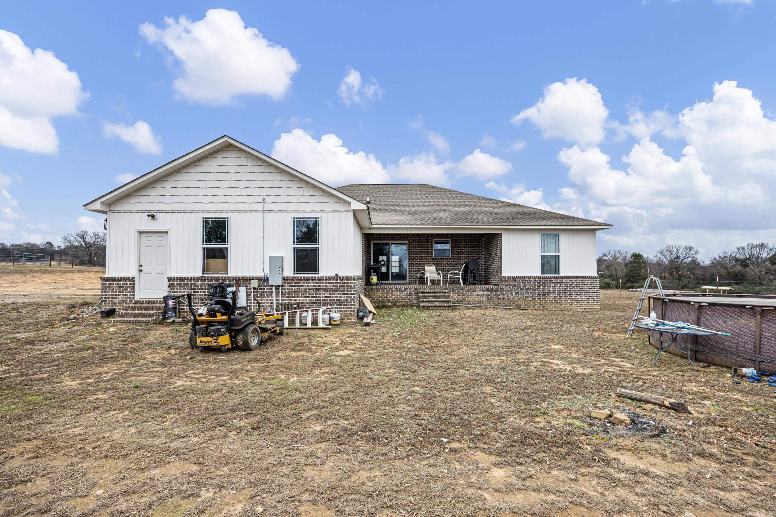 7799 Highway 352  Hartman, AR
