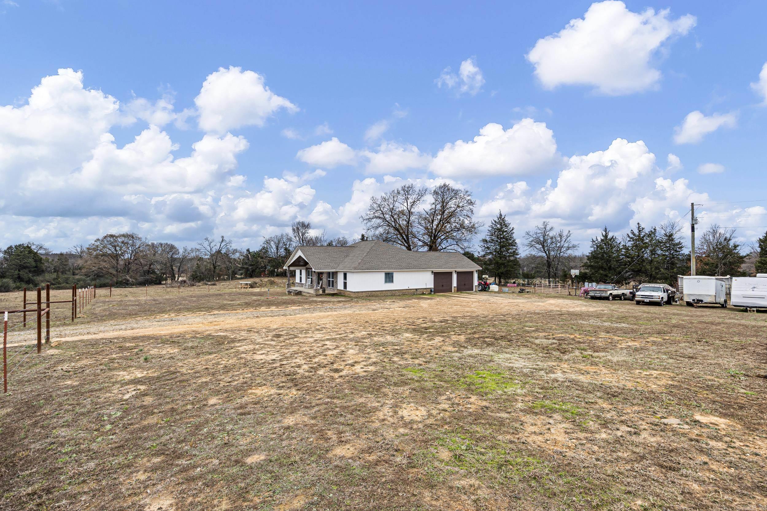 7799 Highway 352  Hartman, AR