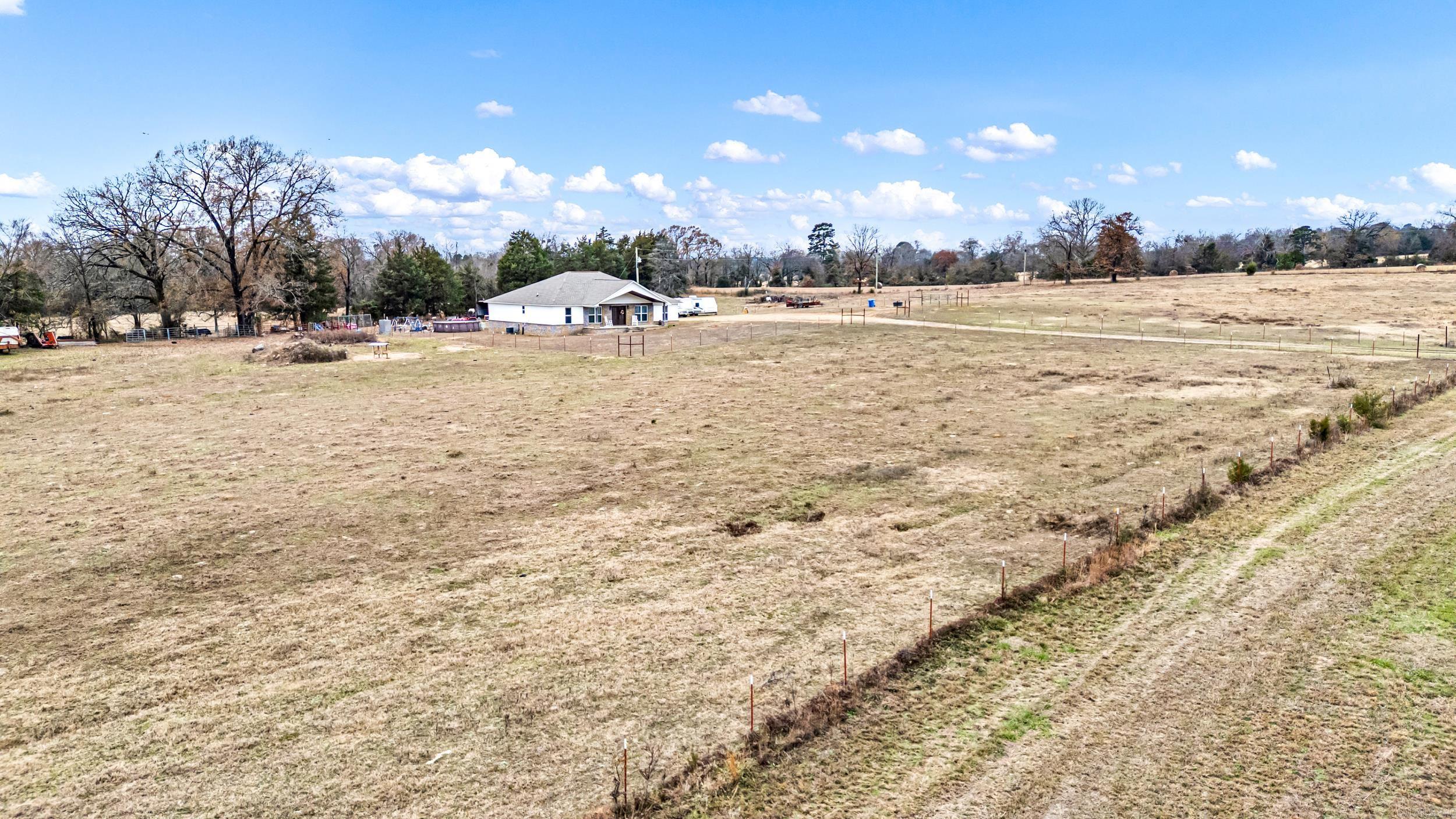 7799 Highway 352  Hartman, AR