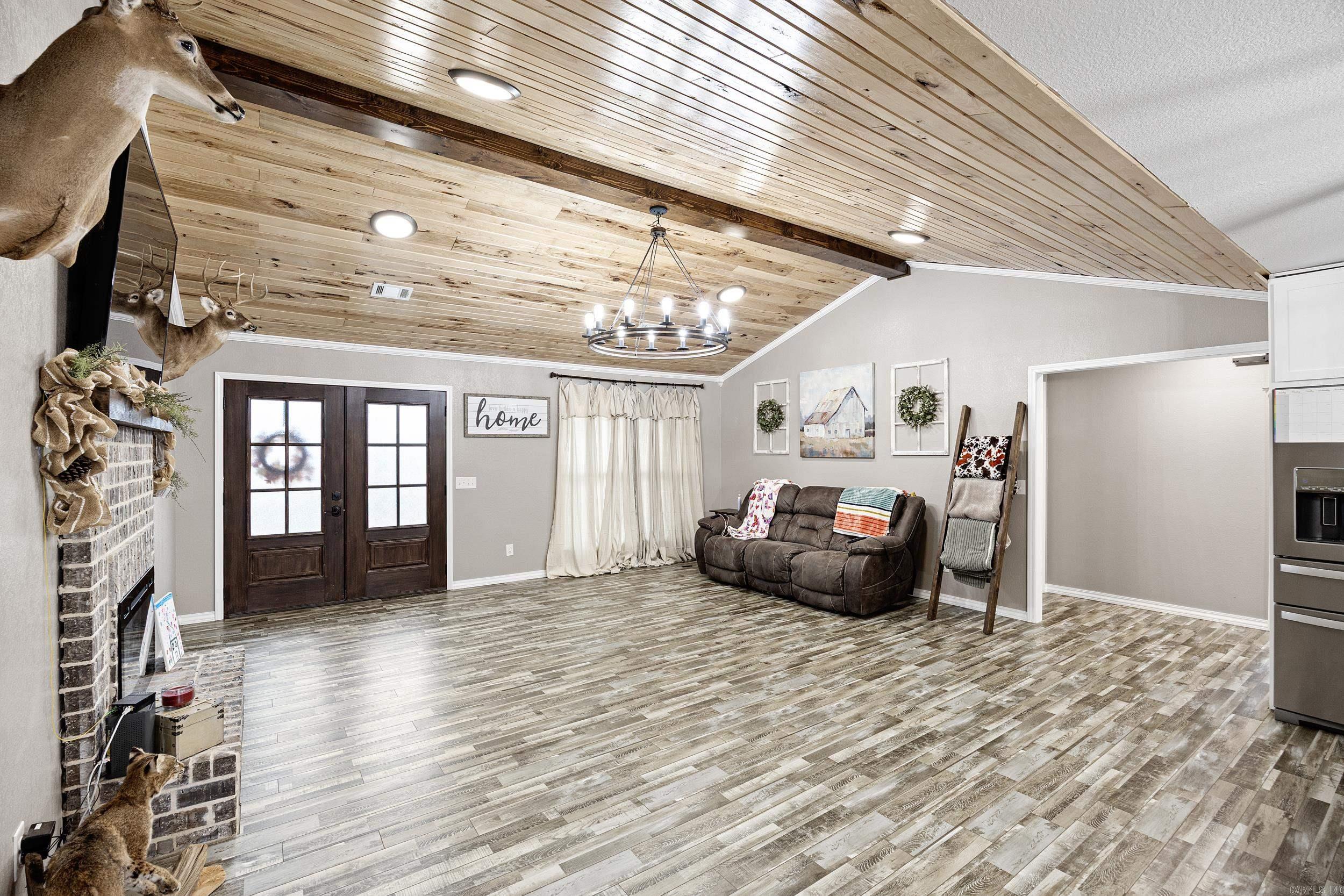 7799 Highway 352  Hartman, AR