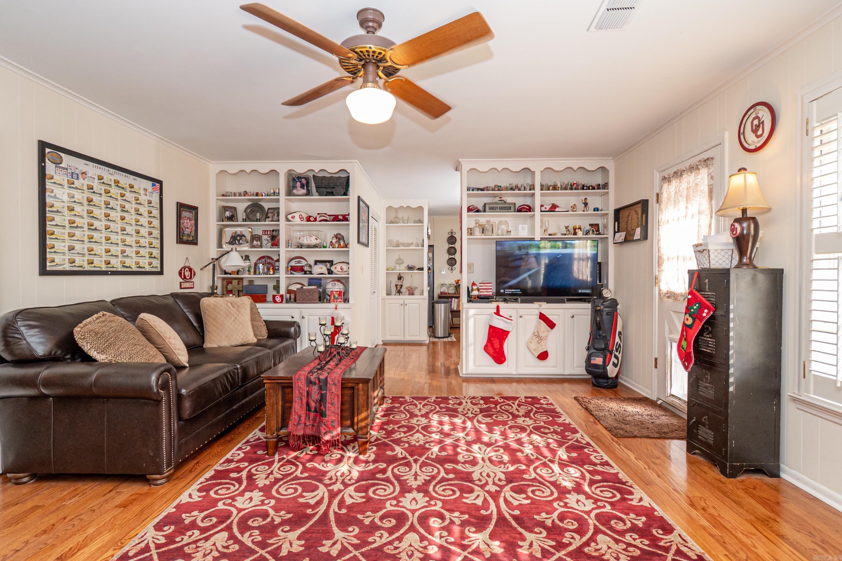 1909 W Oak St  El Dorado, AR