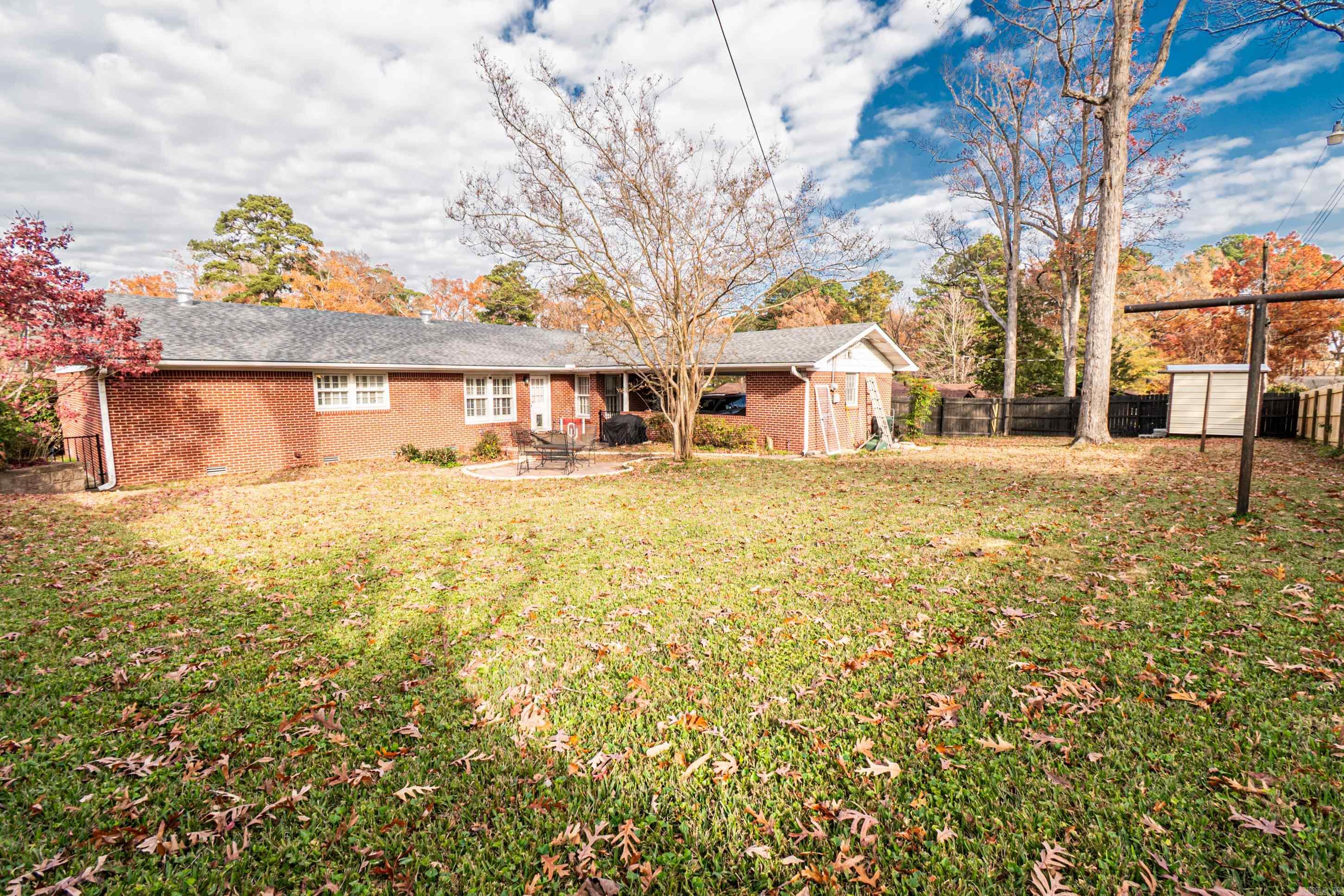 1909 W Oak St  El Dorado, AR