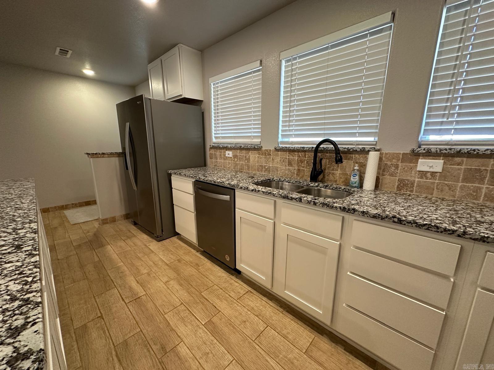 1779 NC 1600 Compton, AR 72624