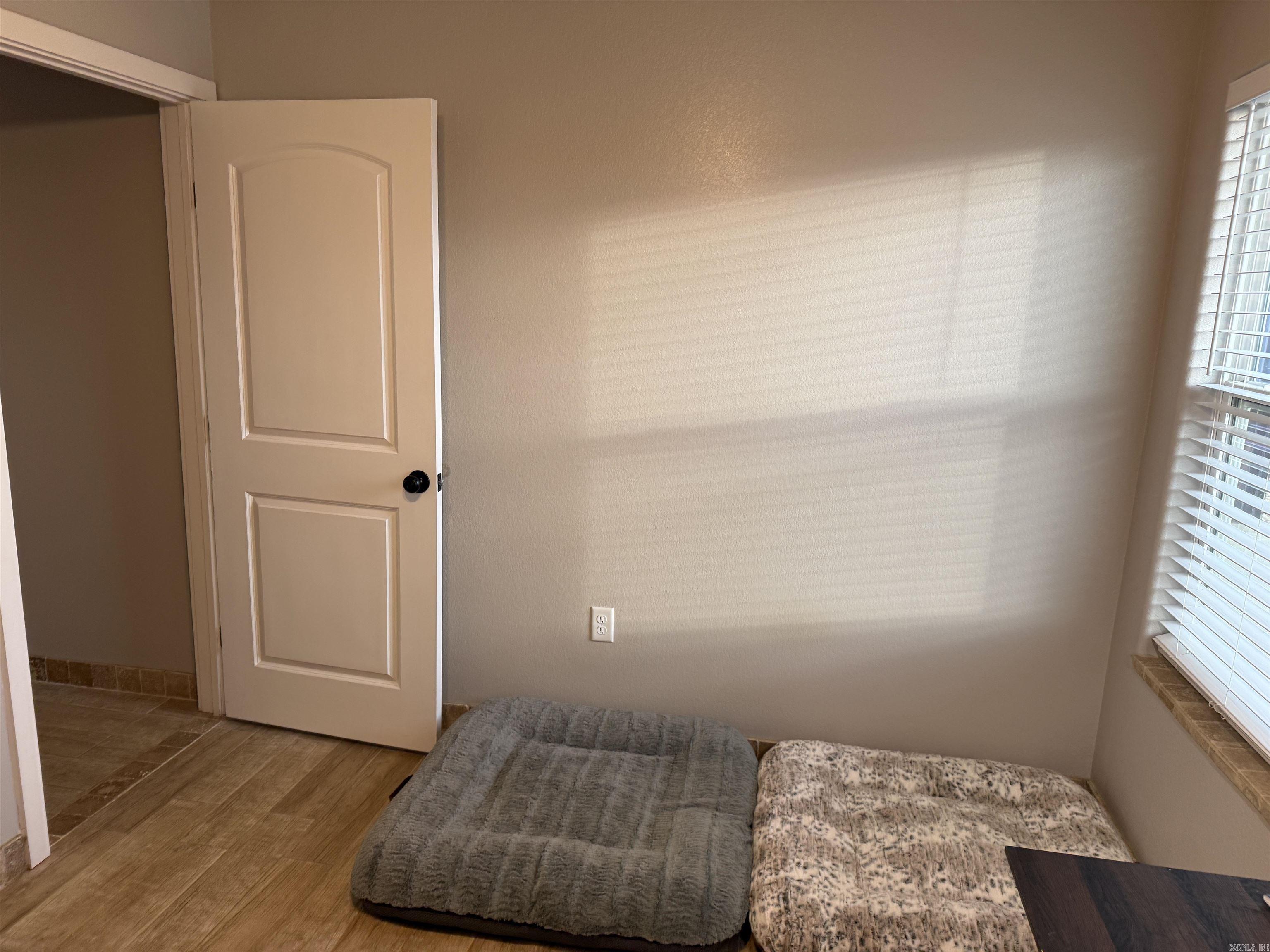 1779 NC 1600  Compton, AR