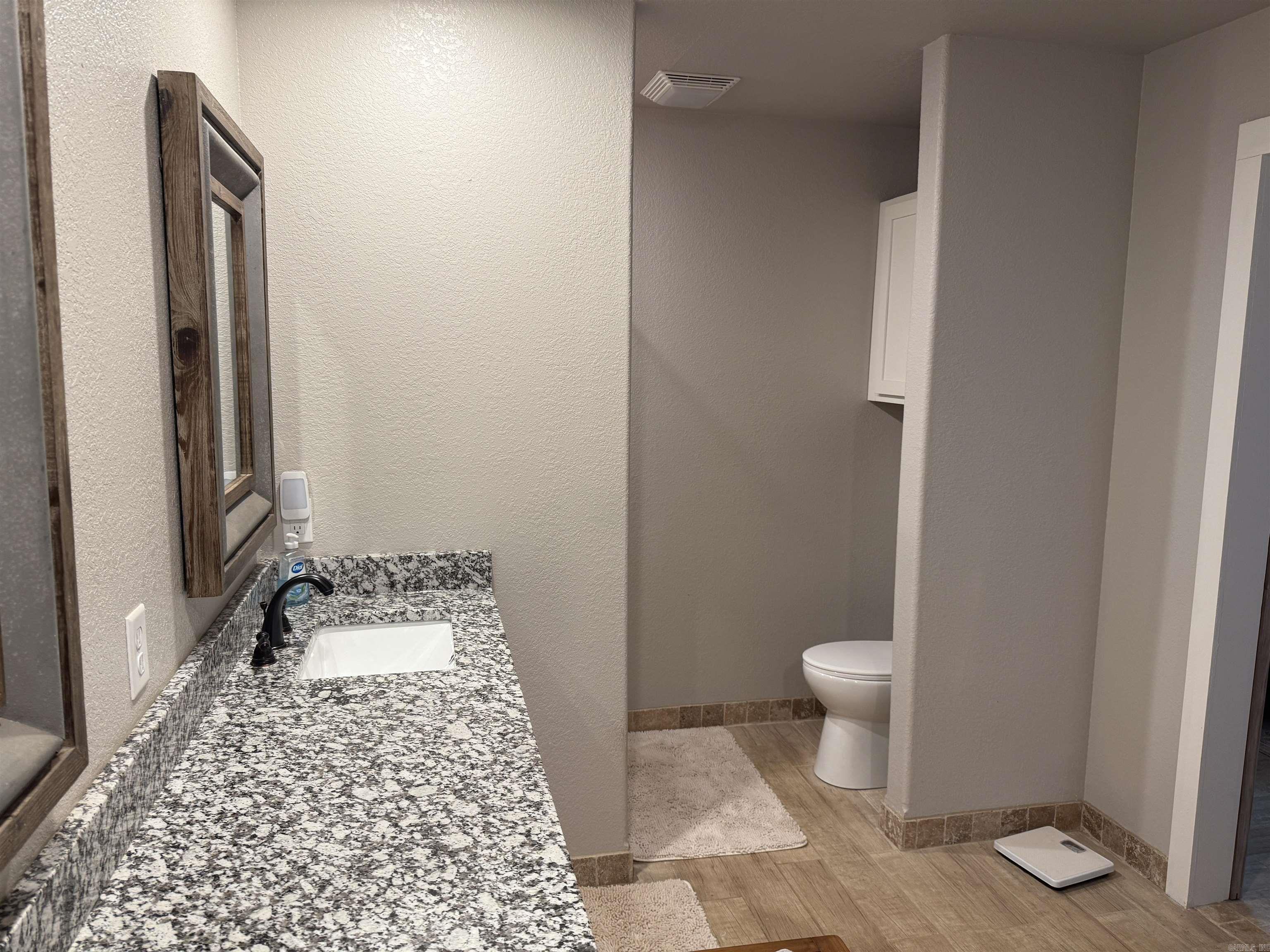 1779 NC 1600  Compton, AR