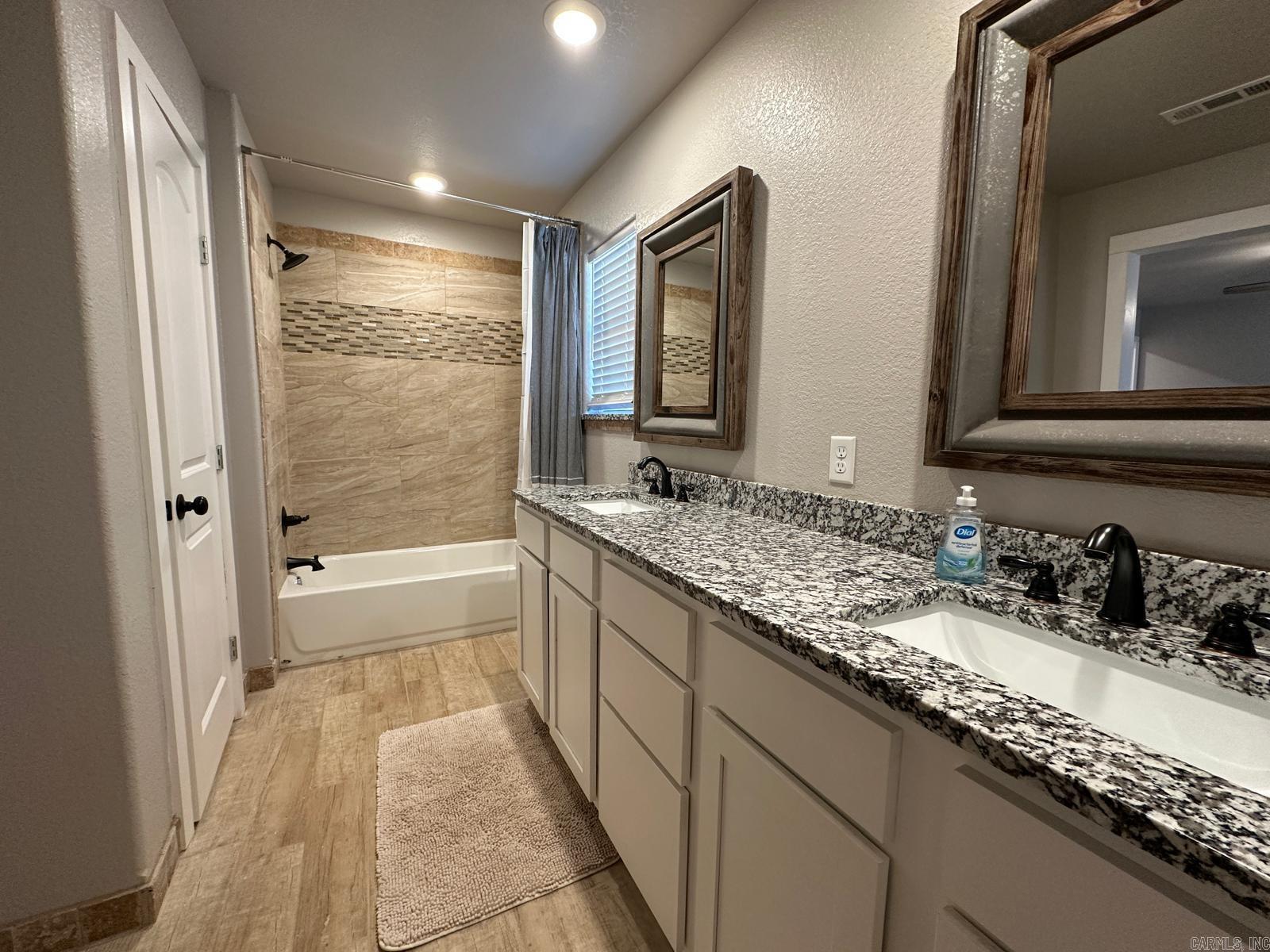 1779 NC 1600  Compton, AR