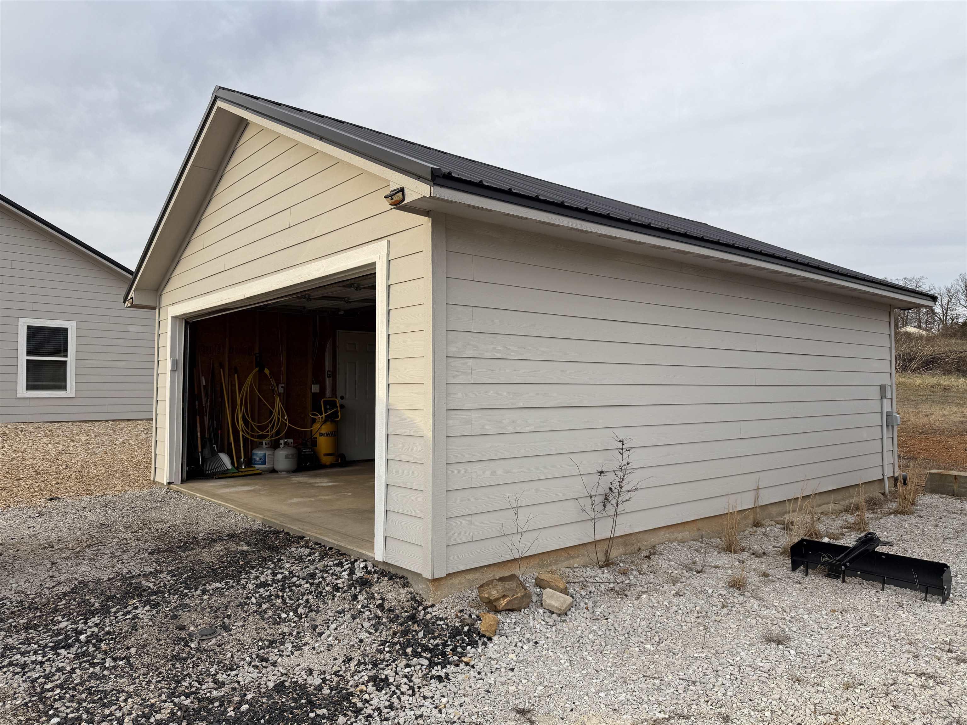 1779 NC 1600  Compton, AR