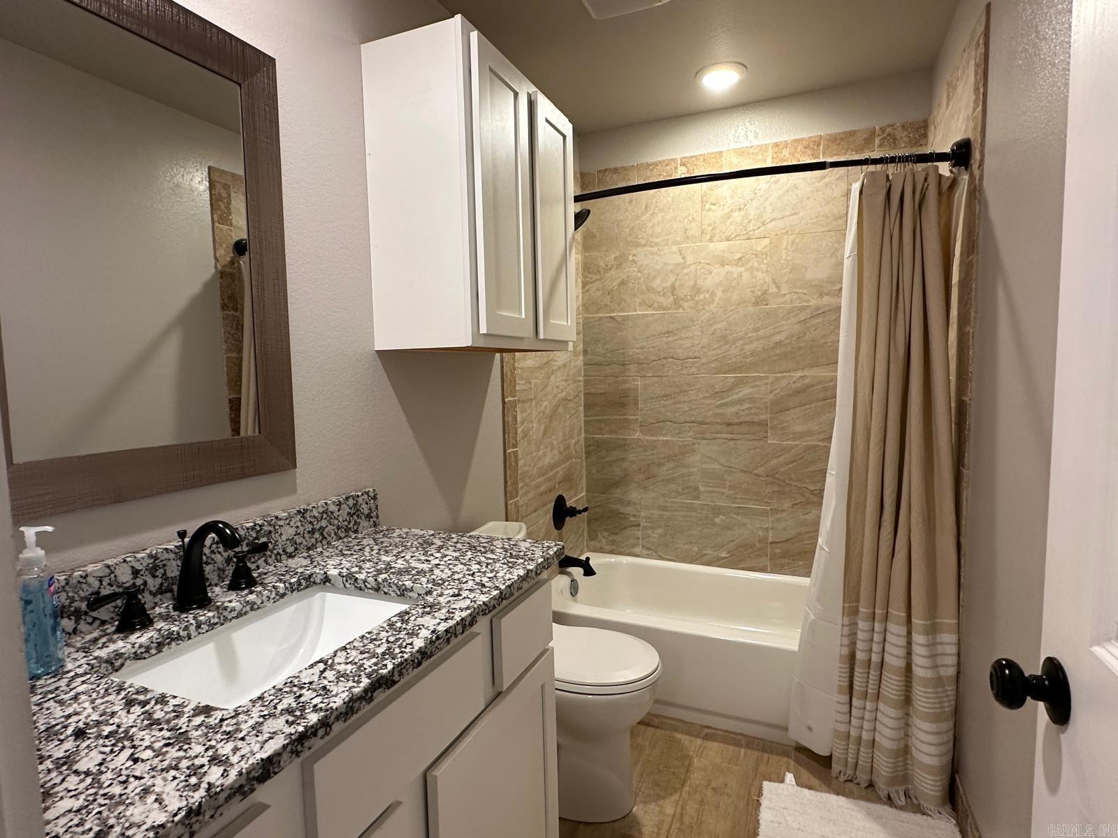 1779 NC 1600  Compton, AR