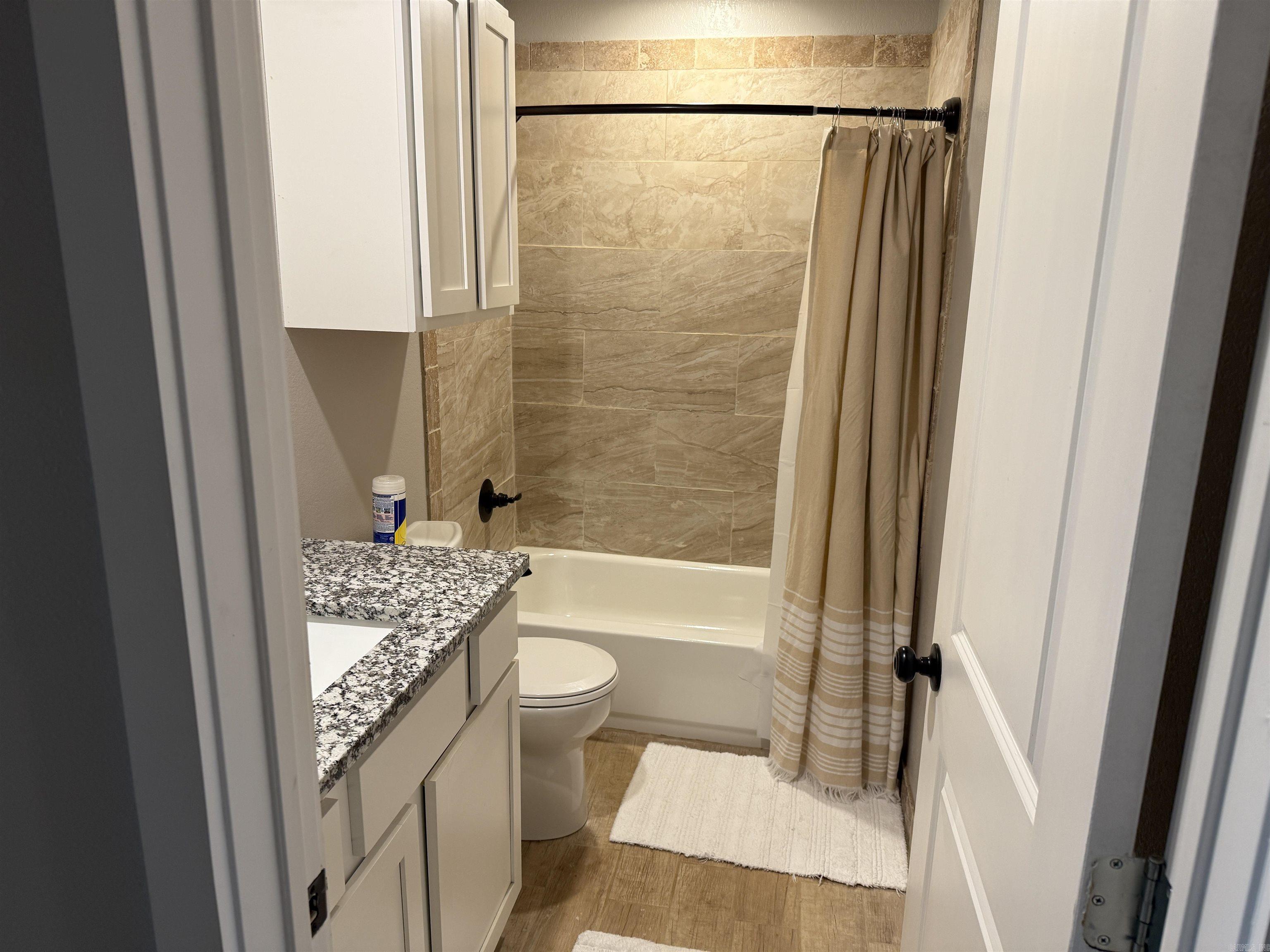 1779 NC 1600  Compton, AR