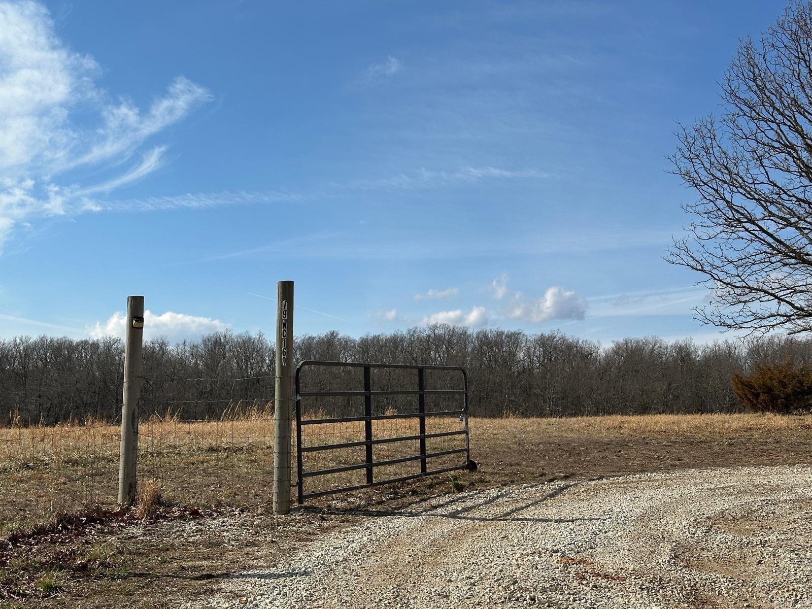 1779 NC 1600 Compton, AR 72624