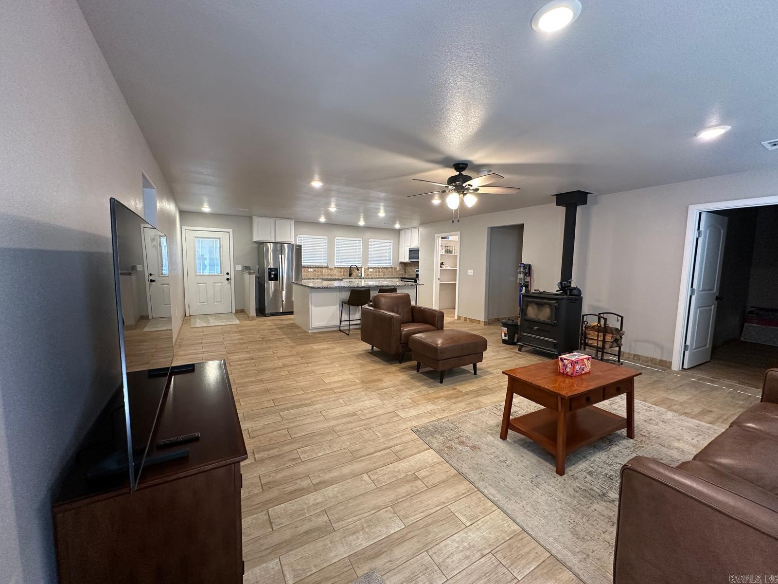 1779 NC 1600  Compton, AR