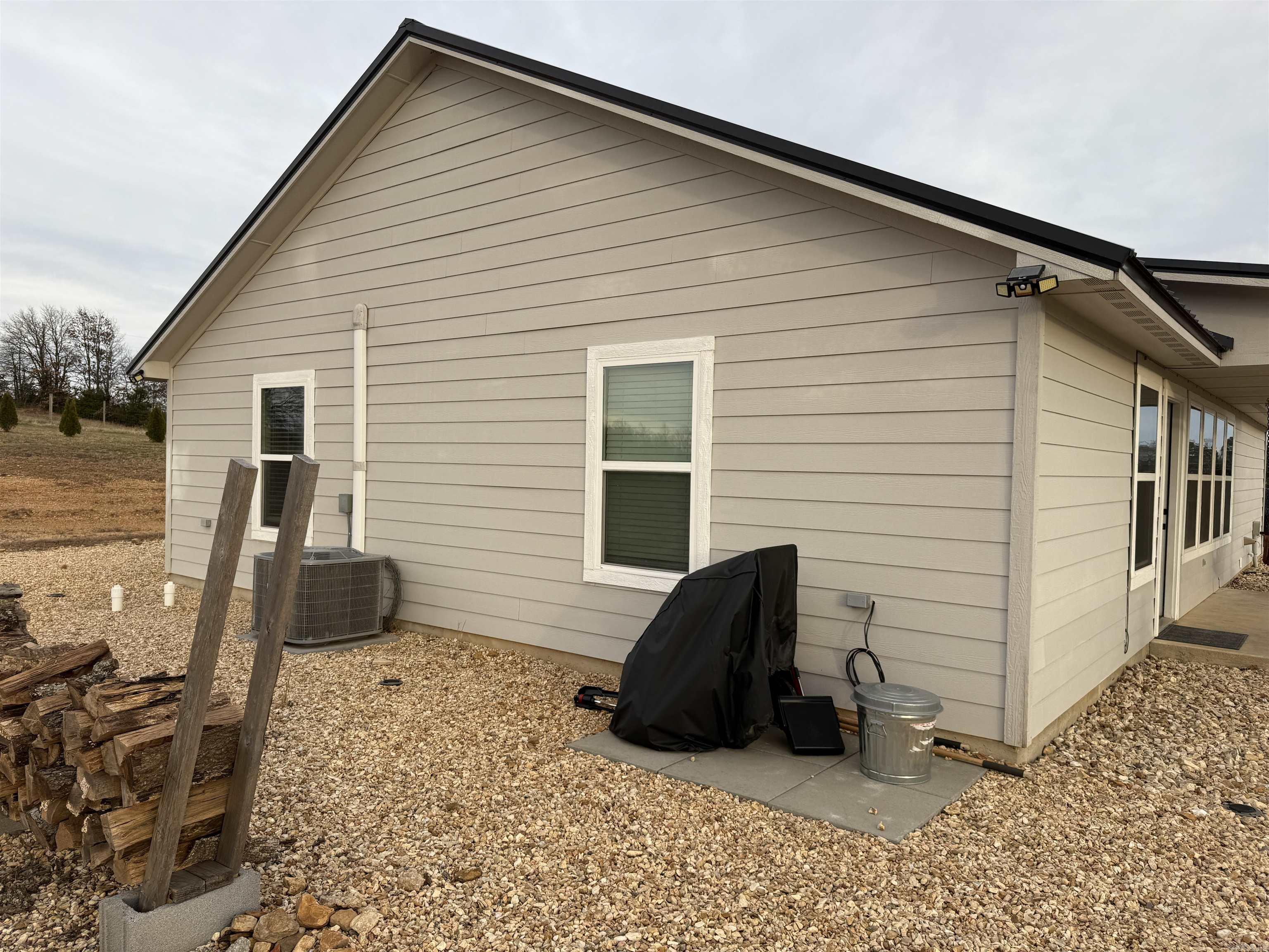 1779 NC 1600  Compton, AR