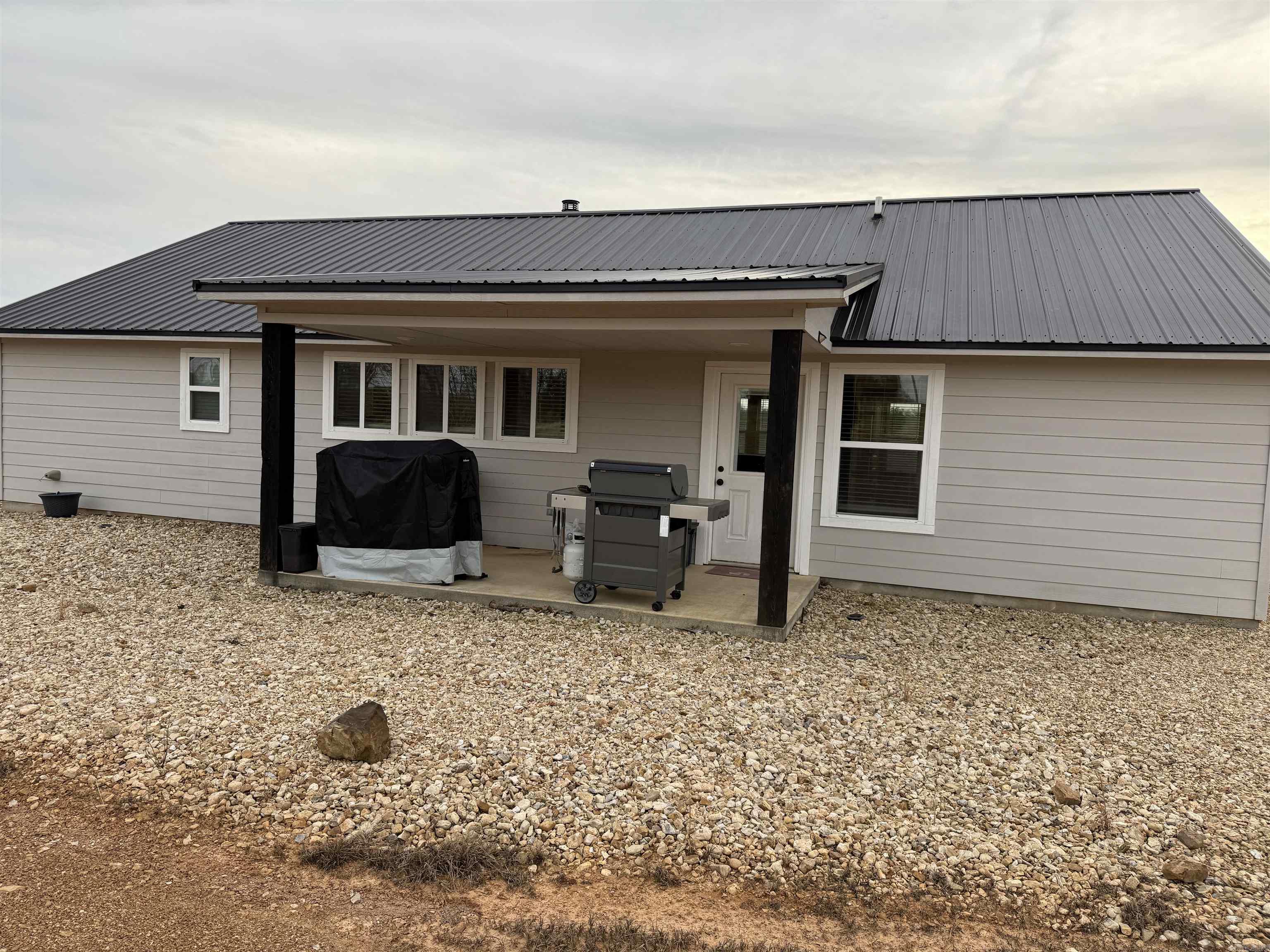 1779 NC 1600  Compton, AR