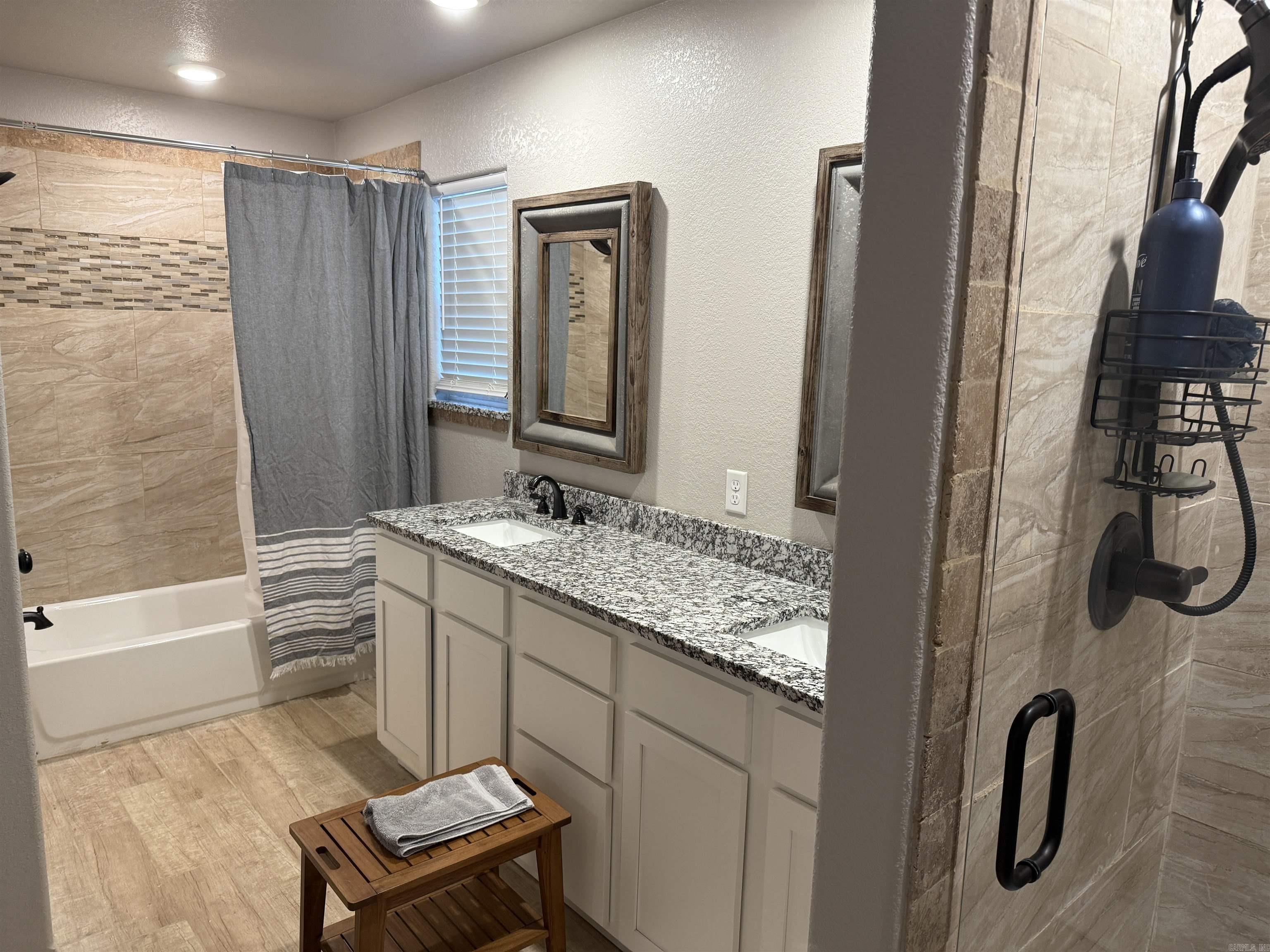 1779 NC 1600  Compton, AR