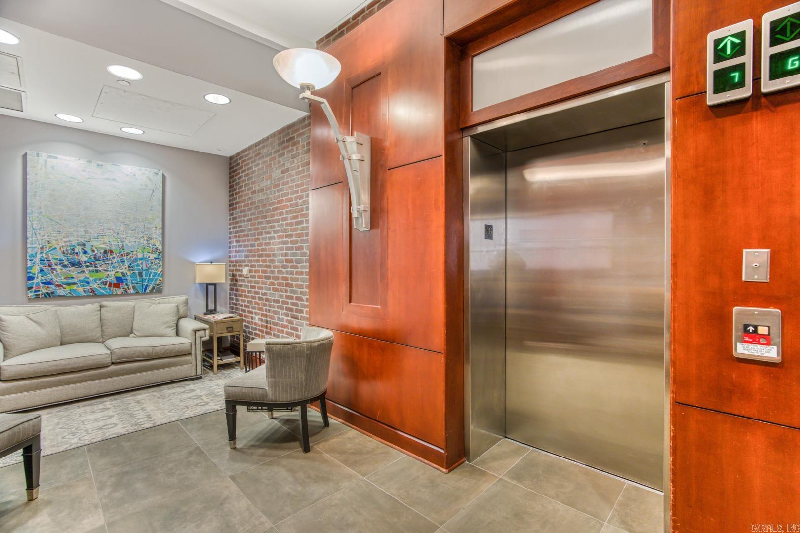 521 E President Clinton  Little Rock, AR