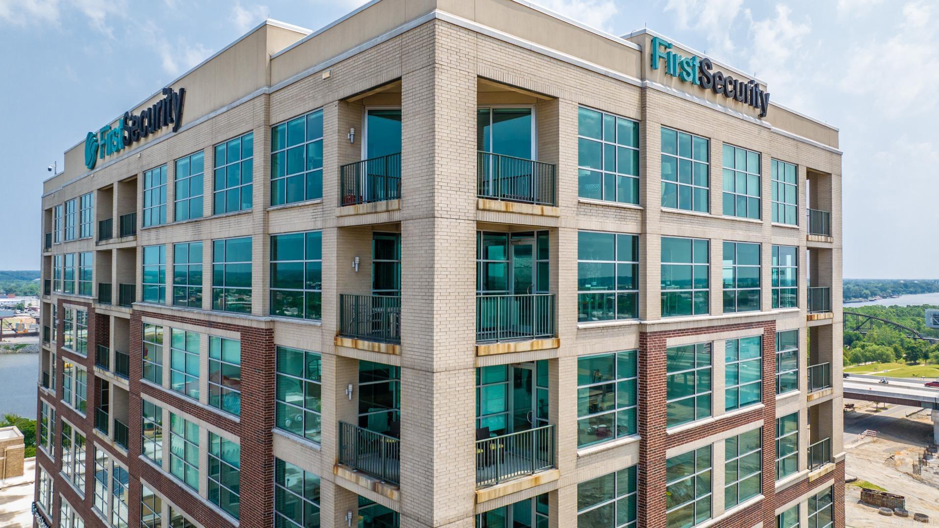 521 E President Clinton  Little Rock, AR