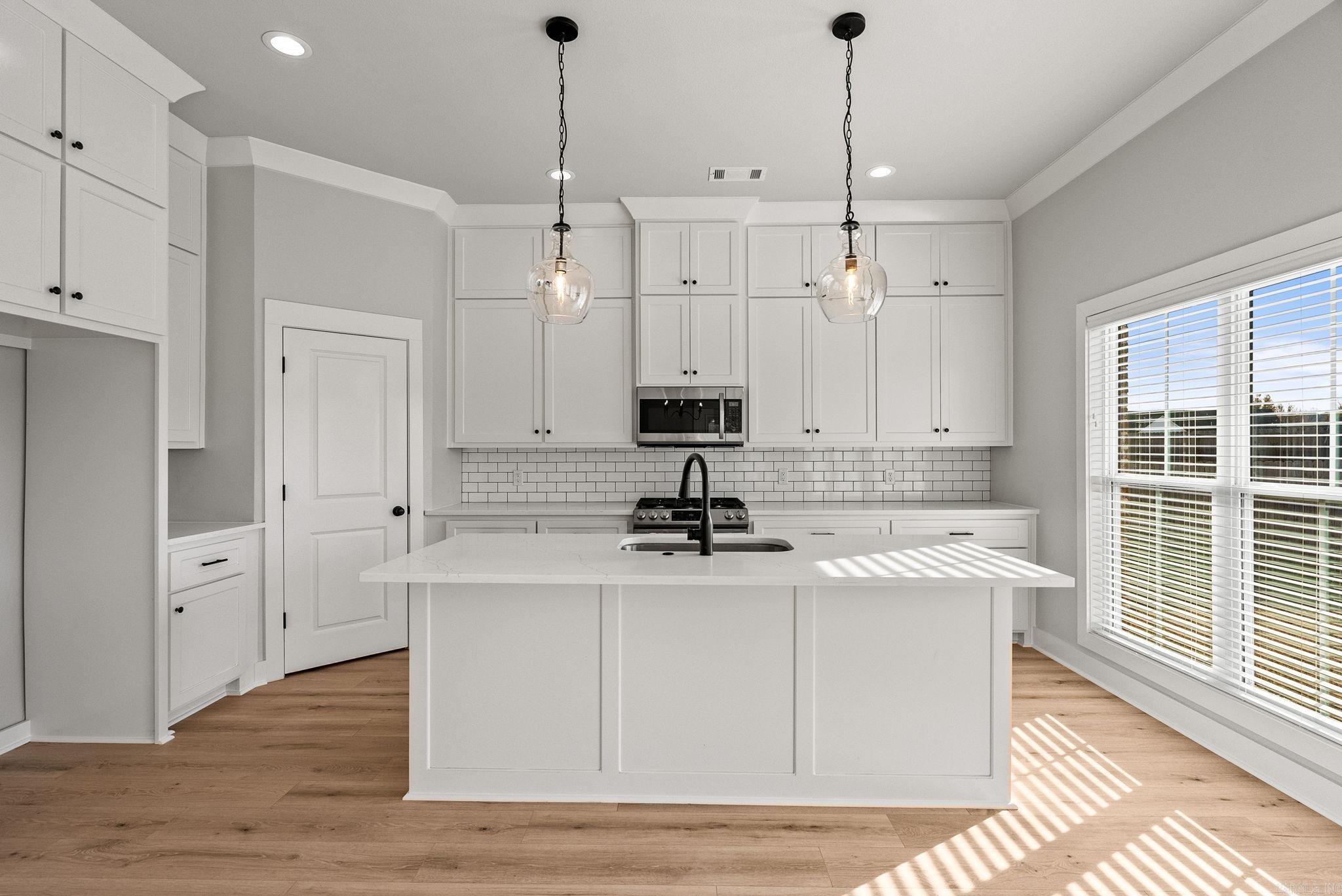 2321 Bridgegate Dr  Conway, AR