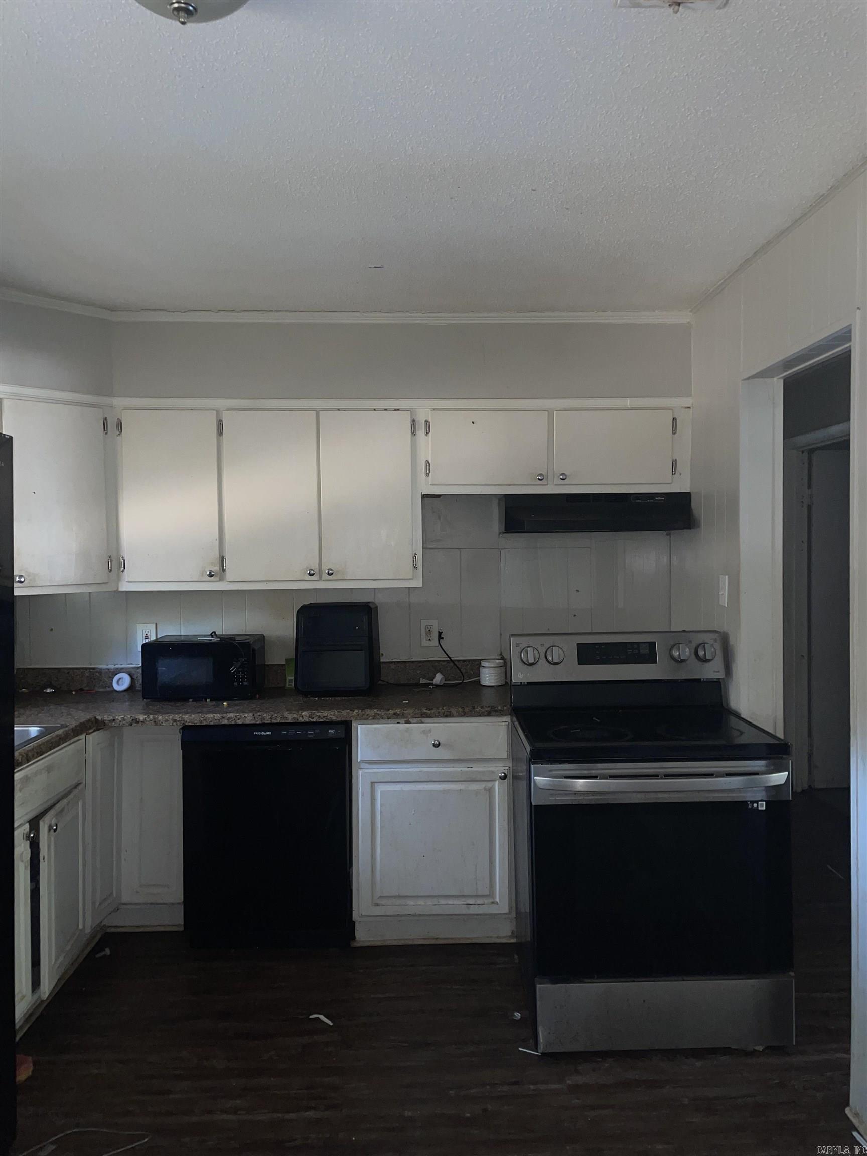 6921 Knollwood  Little Rock, AR