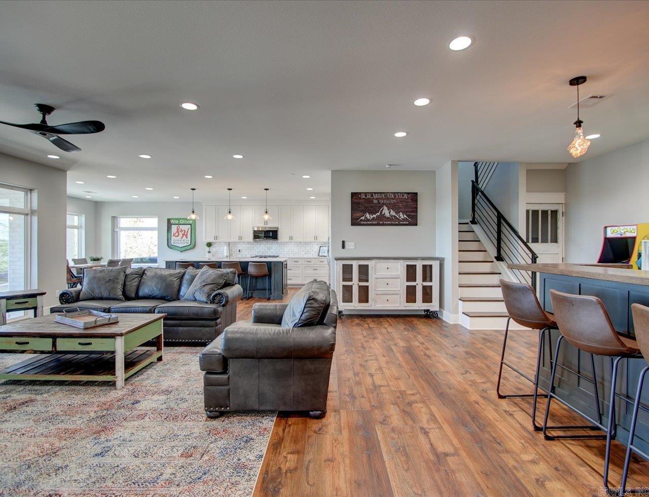 255 Falcon Ridge Trl  Hot Springs Village, AR