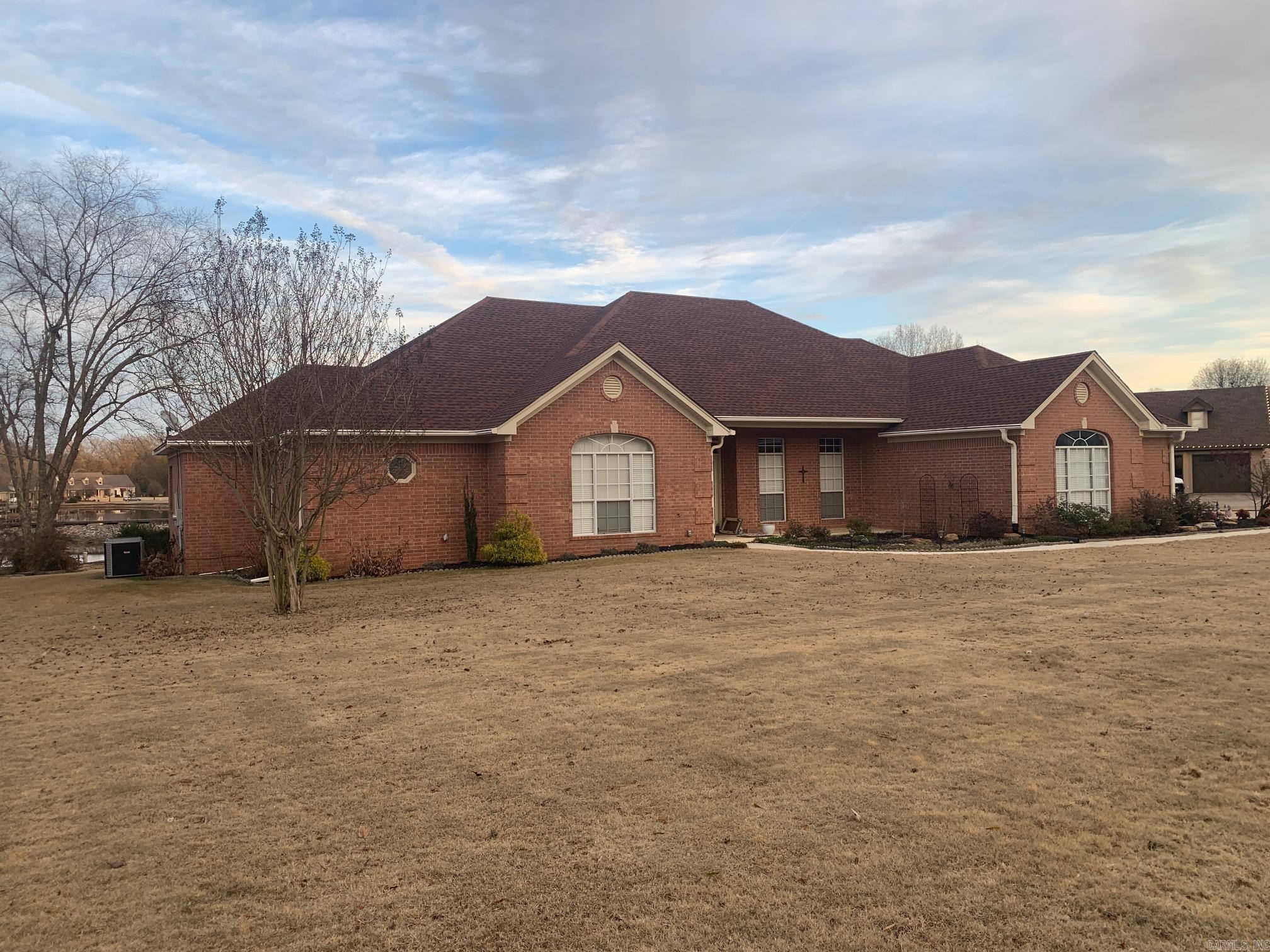 700 River Oaks  Searcy, AR