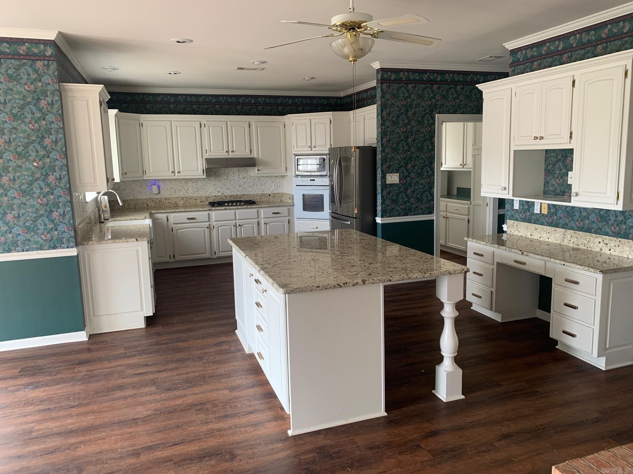 700 River Oaks Boulevard Searcy, AR 72143