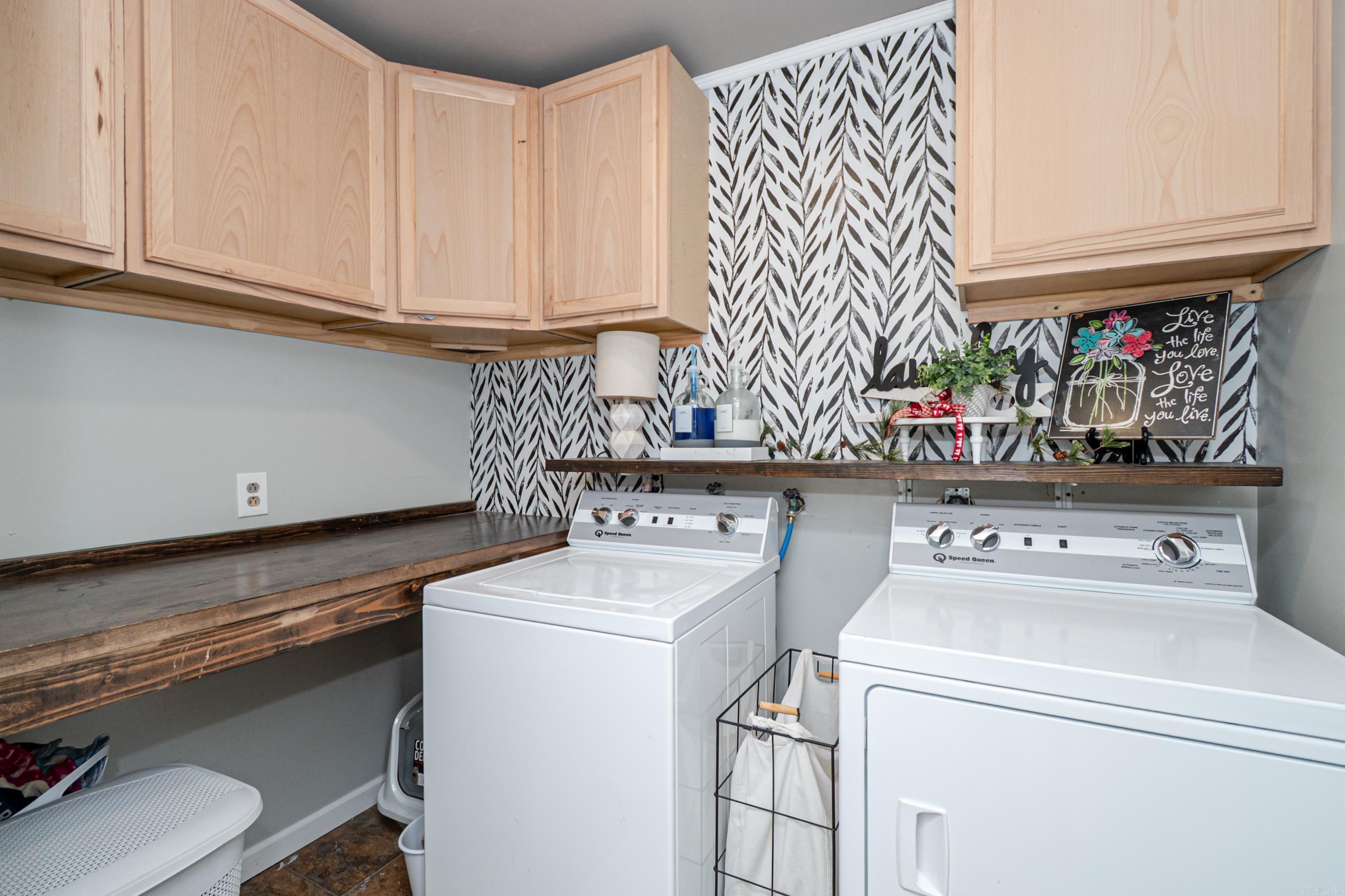 228 Old Mill Rd  Junction City, AR