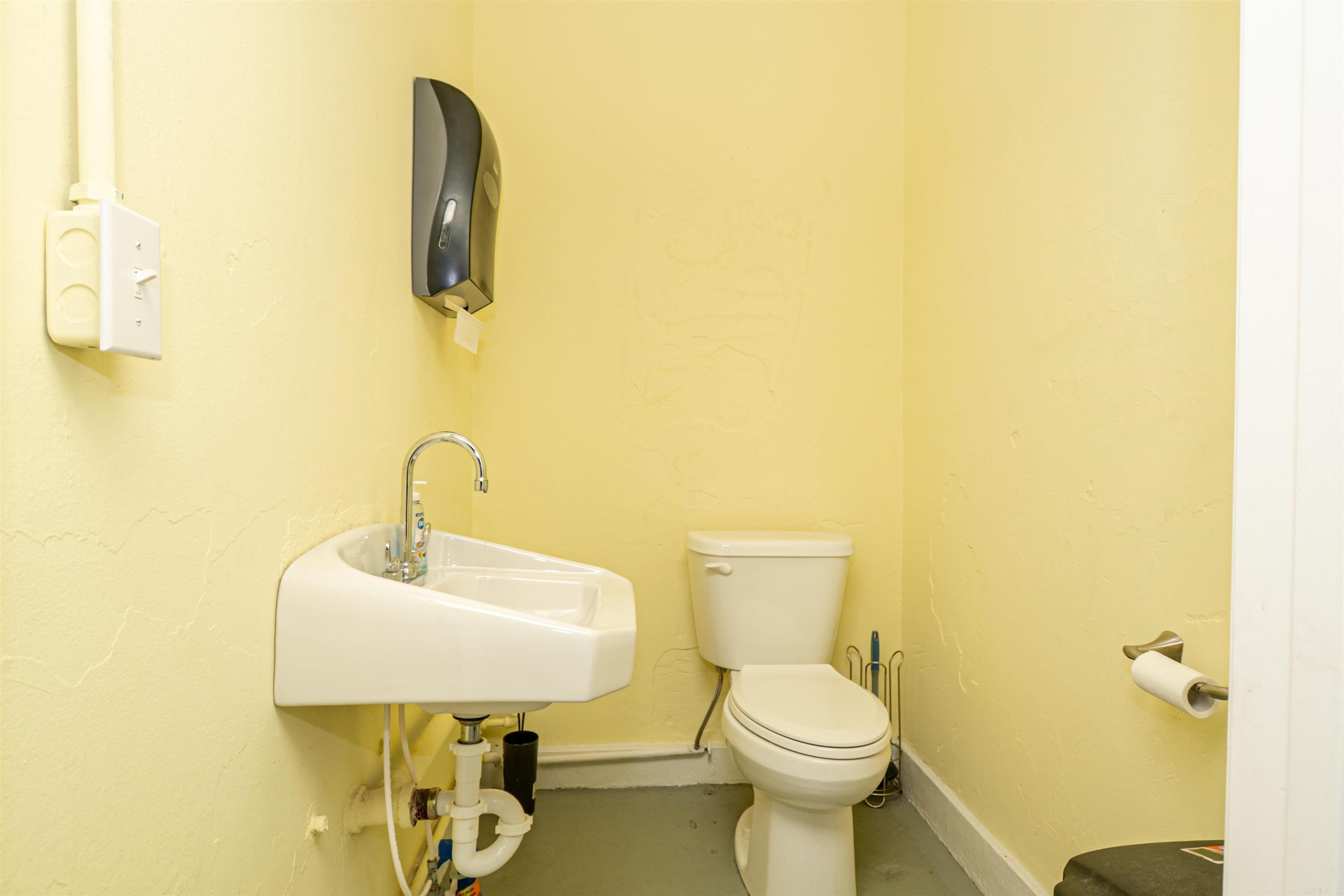 355 S Main St  Monticello, AR