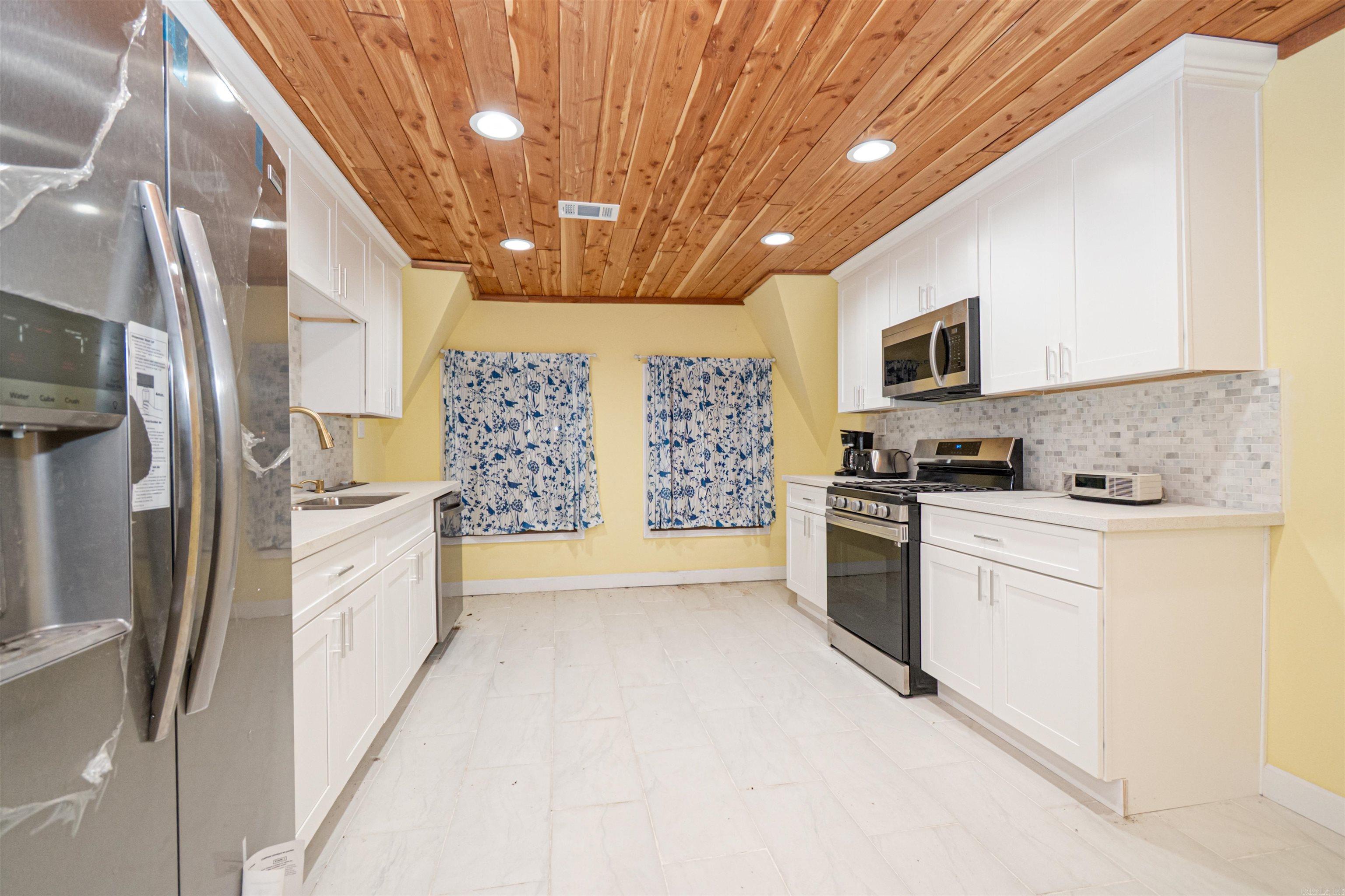 355 S Main St  Monticello, AR