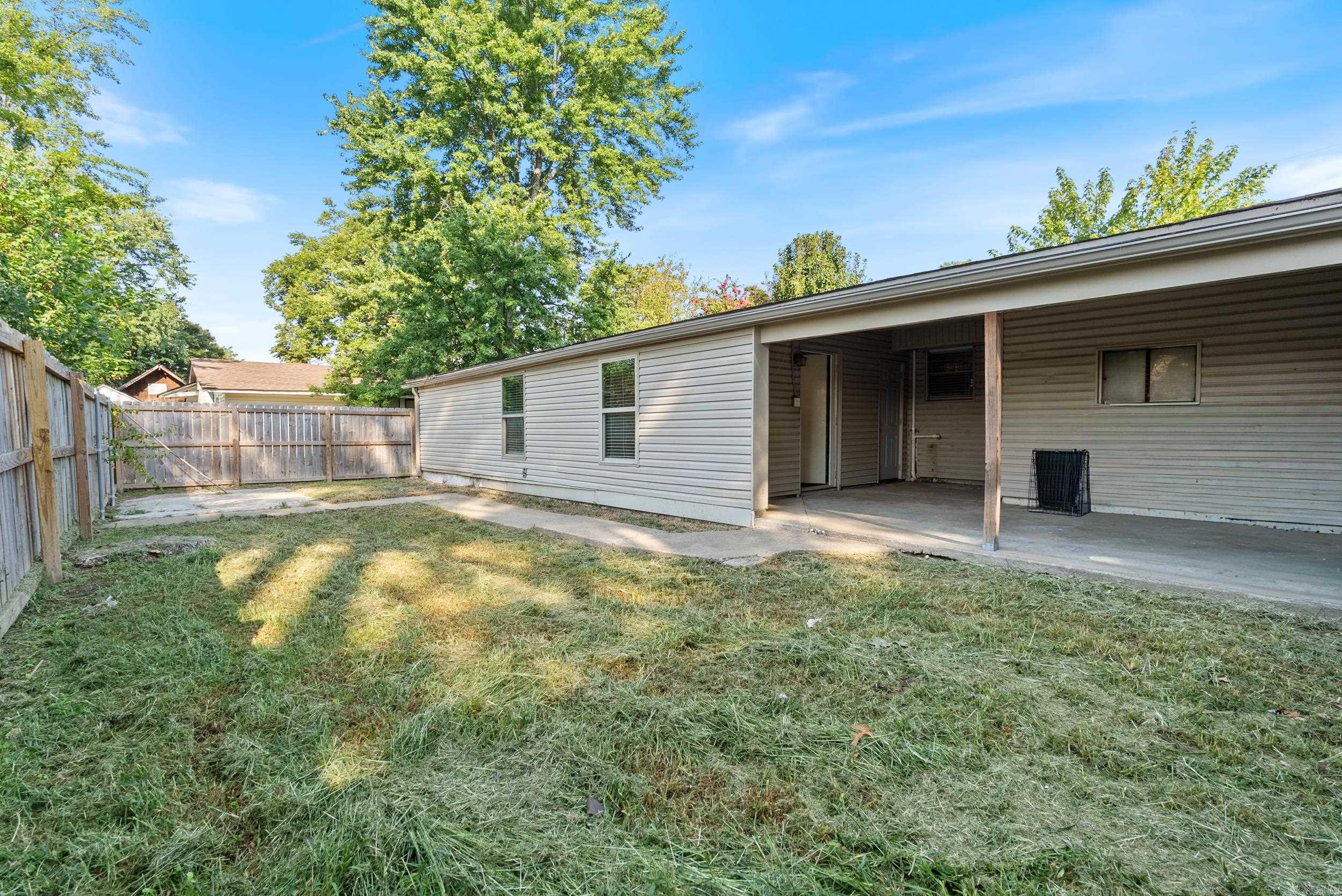 1951 Torreyson St.  Conway, AR