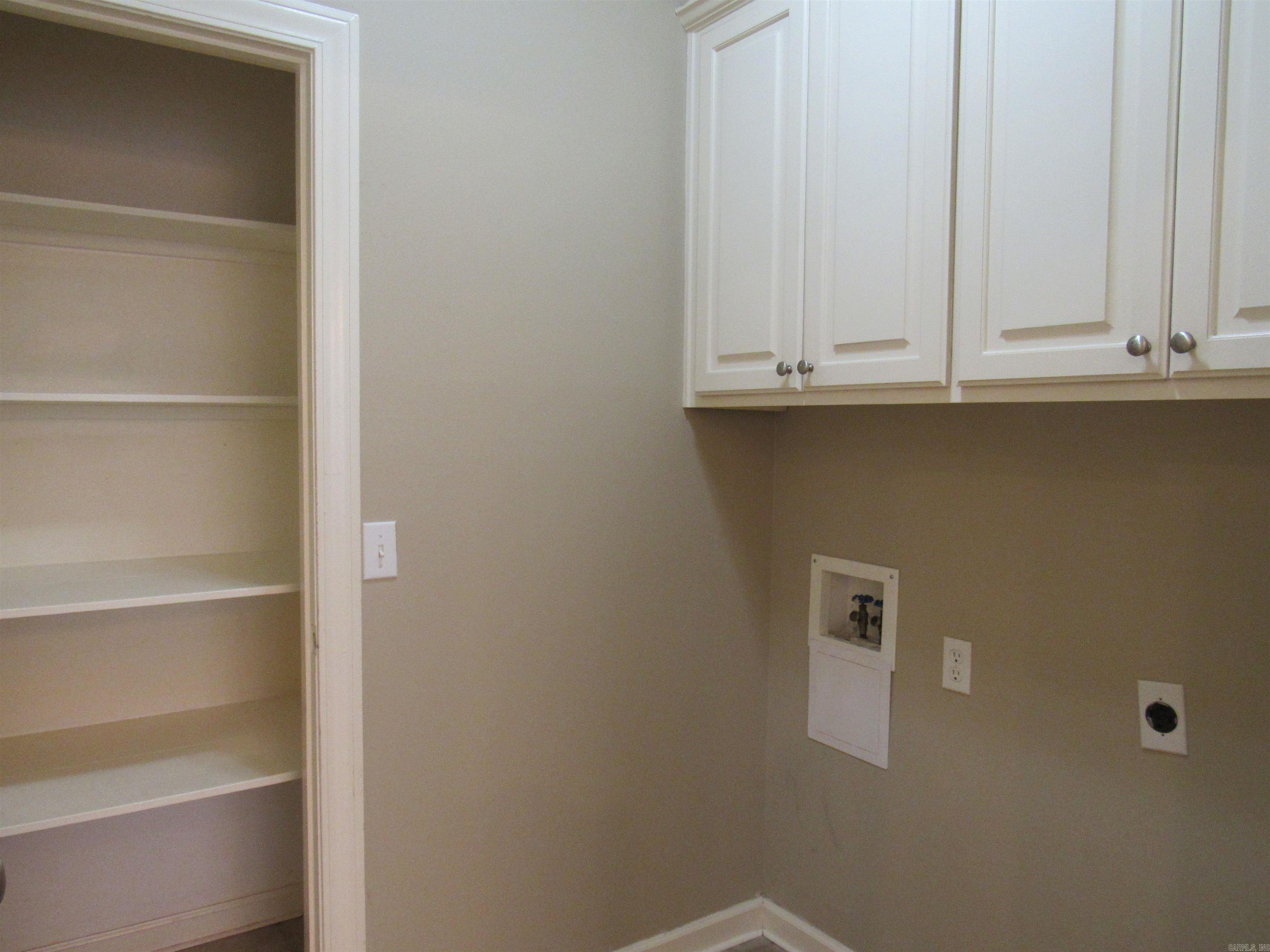 125 Orleans Dr  Maumelle, AR