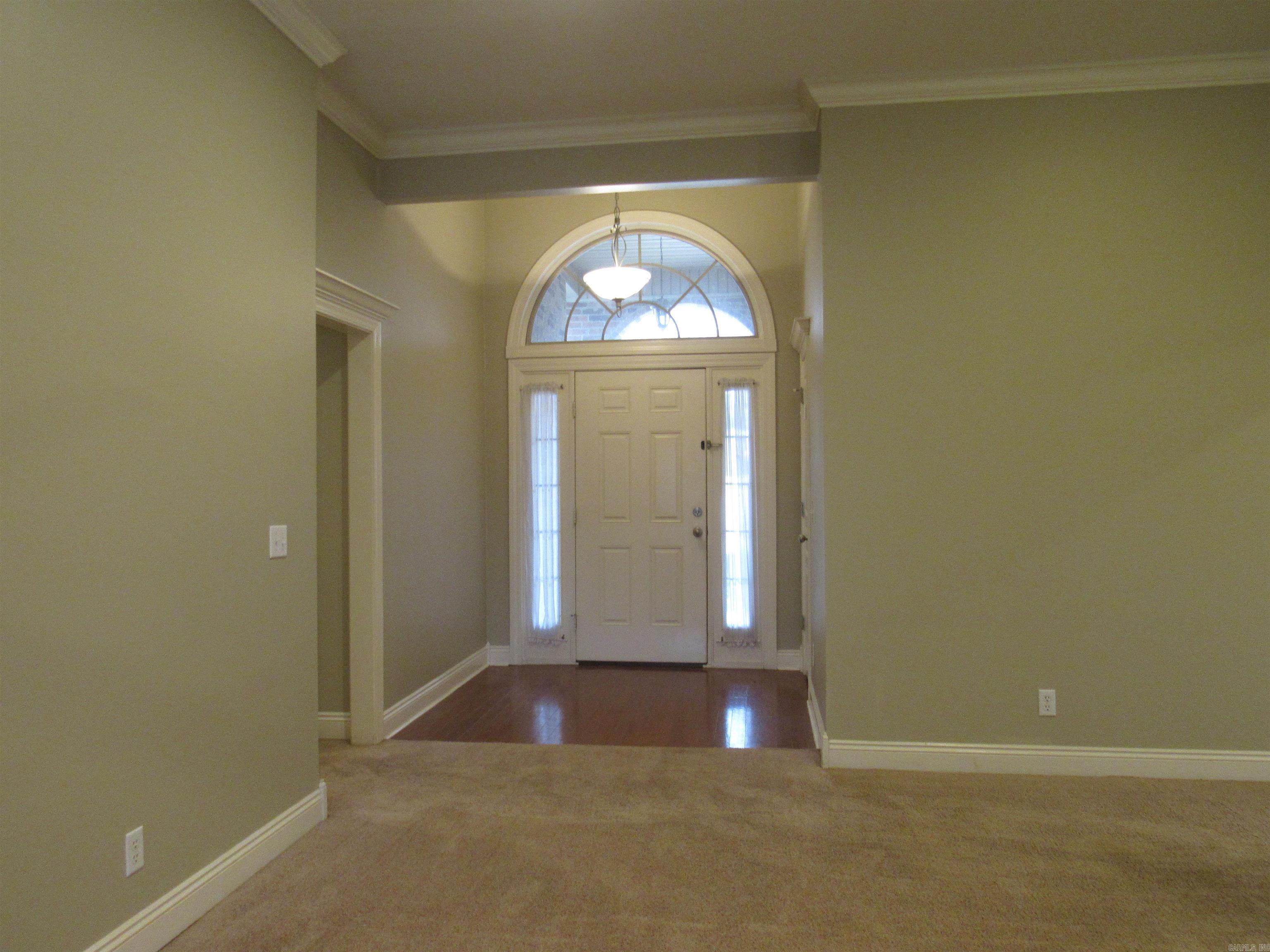 125 Orleans Dr  Maumelle, AR